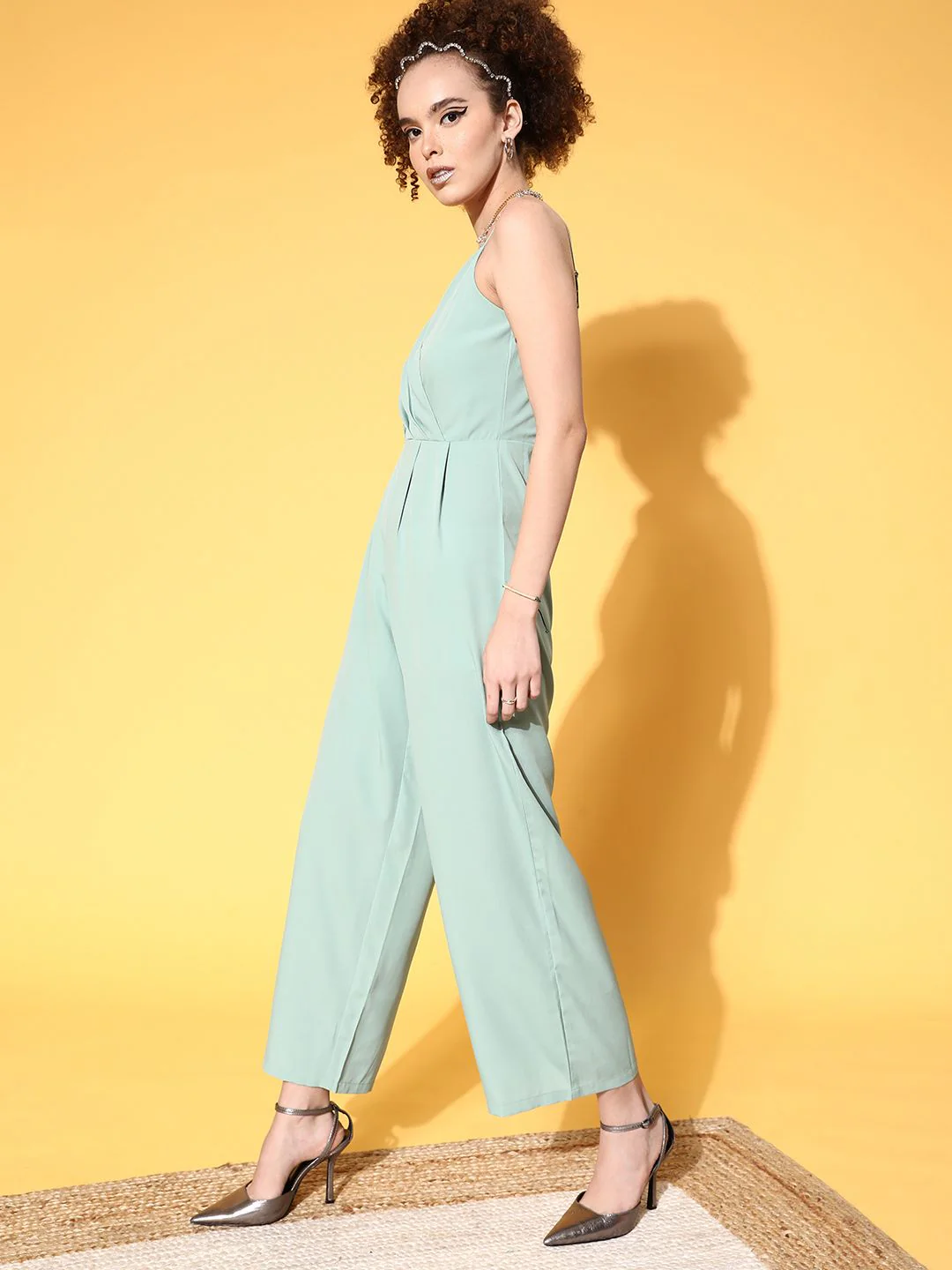 Berrylush Women Green Solid Wrap Basic Jumpsuit - Image 5