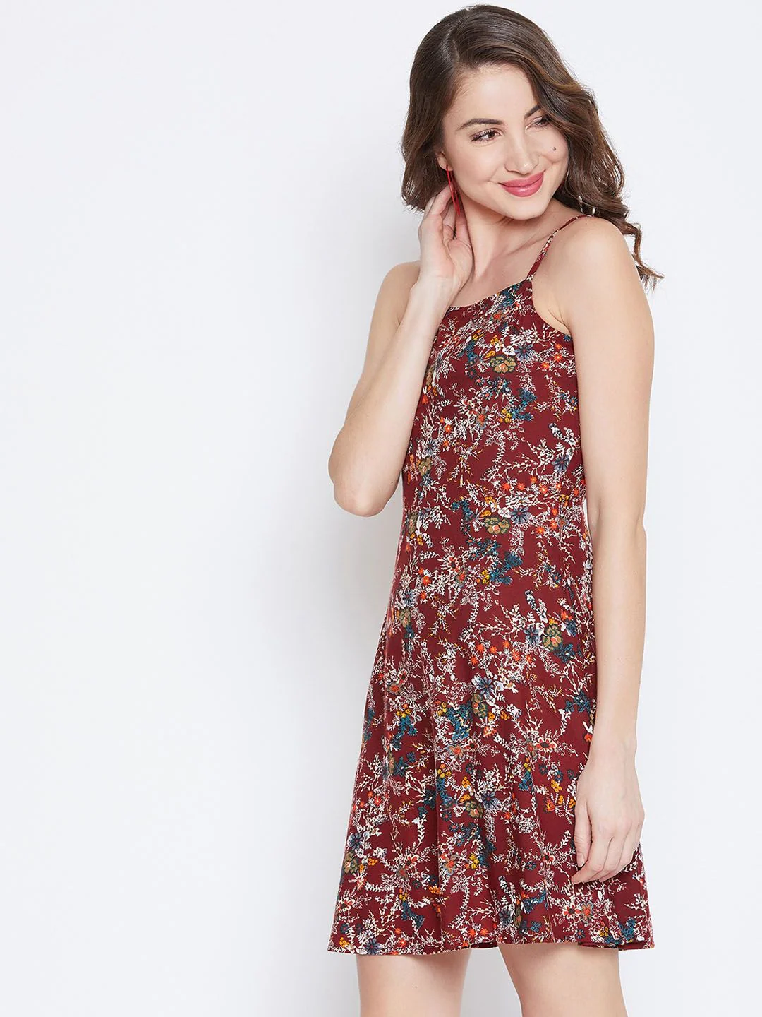 Berrylush Women Maroon & White Floral Print Fit and Flare Dress - Image 3