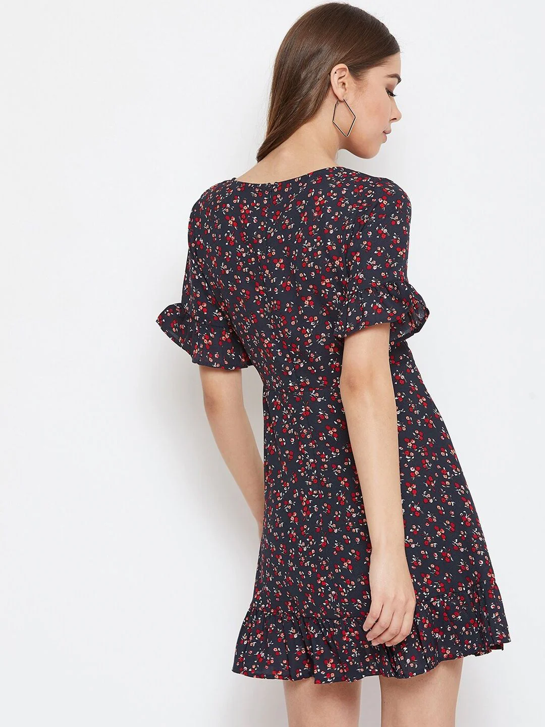 Berrylush Women Navy Blue & Red Micro Floral Printed Fit and Flare Dress - Image 4