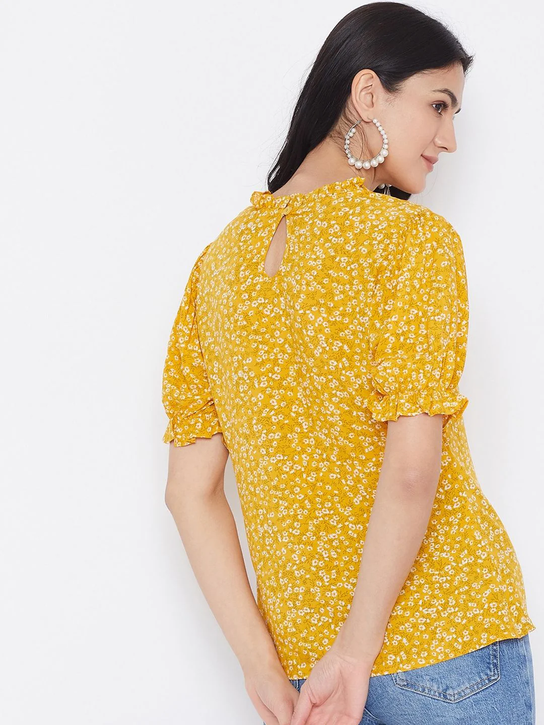 Berrylush Women Yellow Printed Top - Image 4