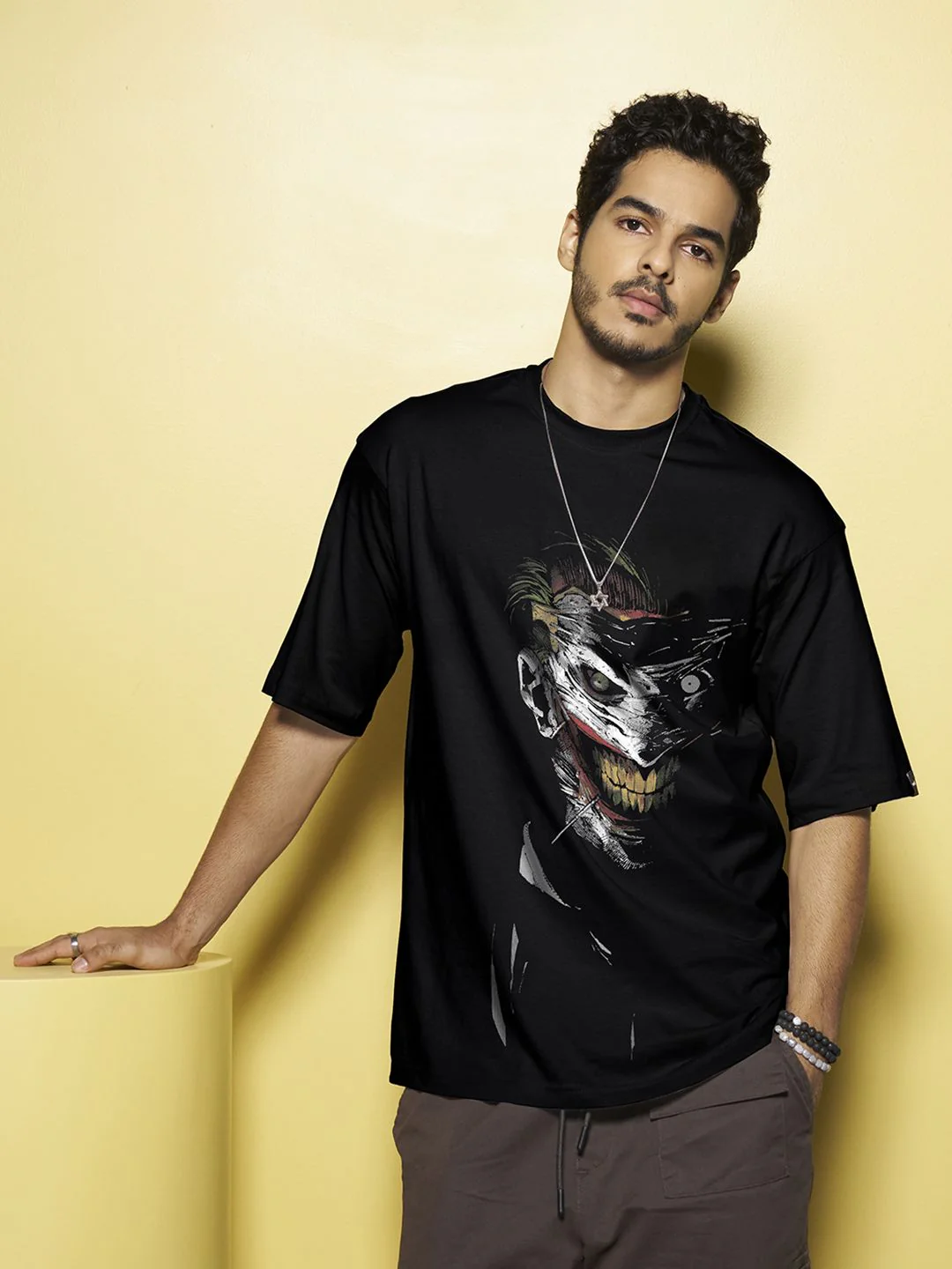 Bewakoof Black DC Comics Graphic Printed Pure Cotton Oversized T-shirt - Image 6