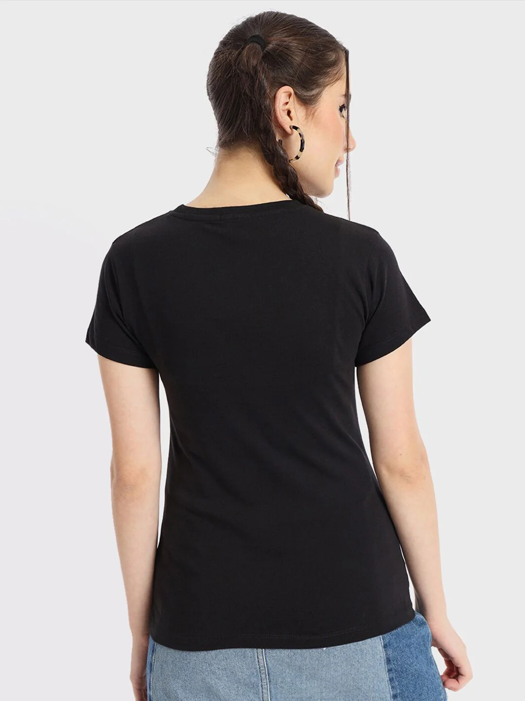 Bewakoof Black Graphic Printed Round Short Sleeves Neck Pure Cotton T-shirt - Image 5