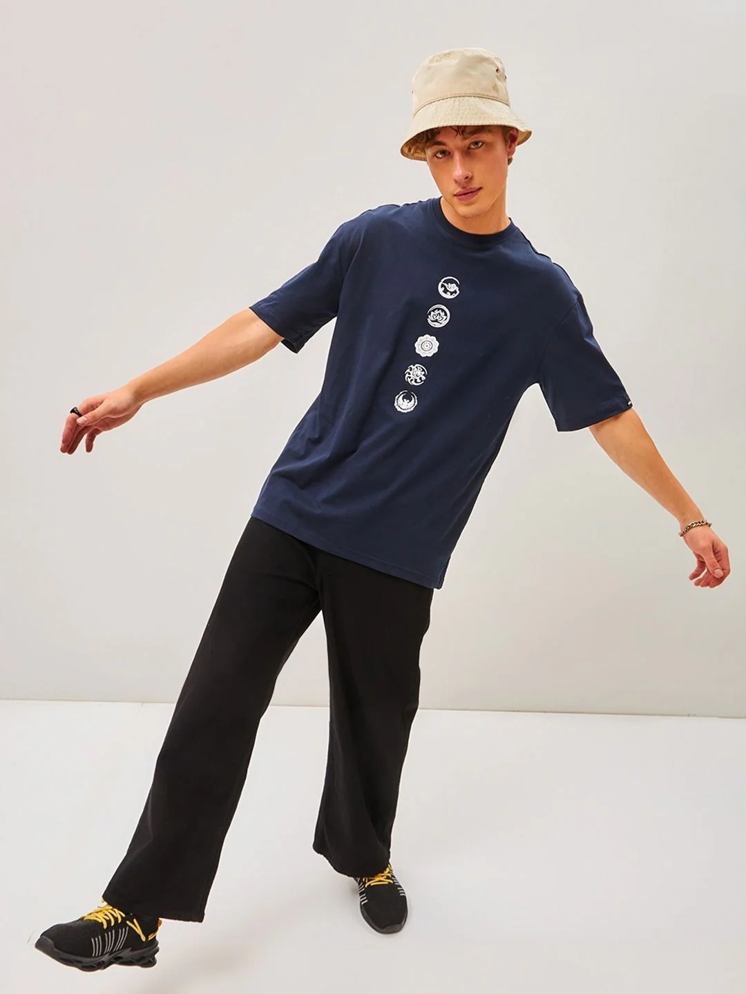 Bewakoof Graphic Printed Drop-Shoulder Sleeves Oversized Pure Cotton T-shirt - Image 4