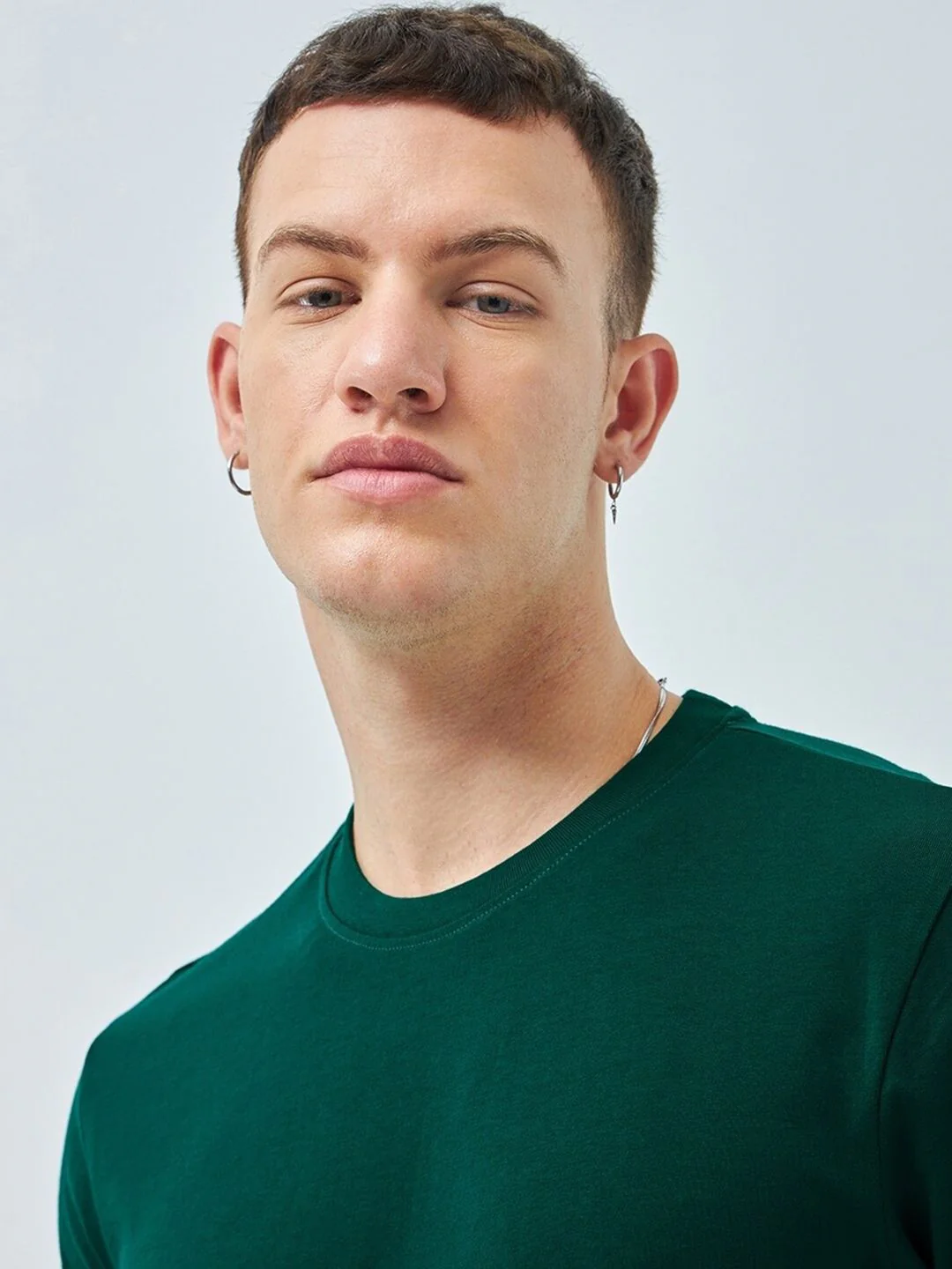 Bewakoof Green Regular Fit Pure Cotton T-shirt - Image 2
