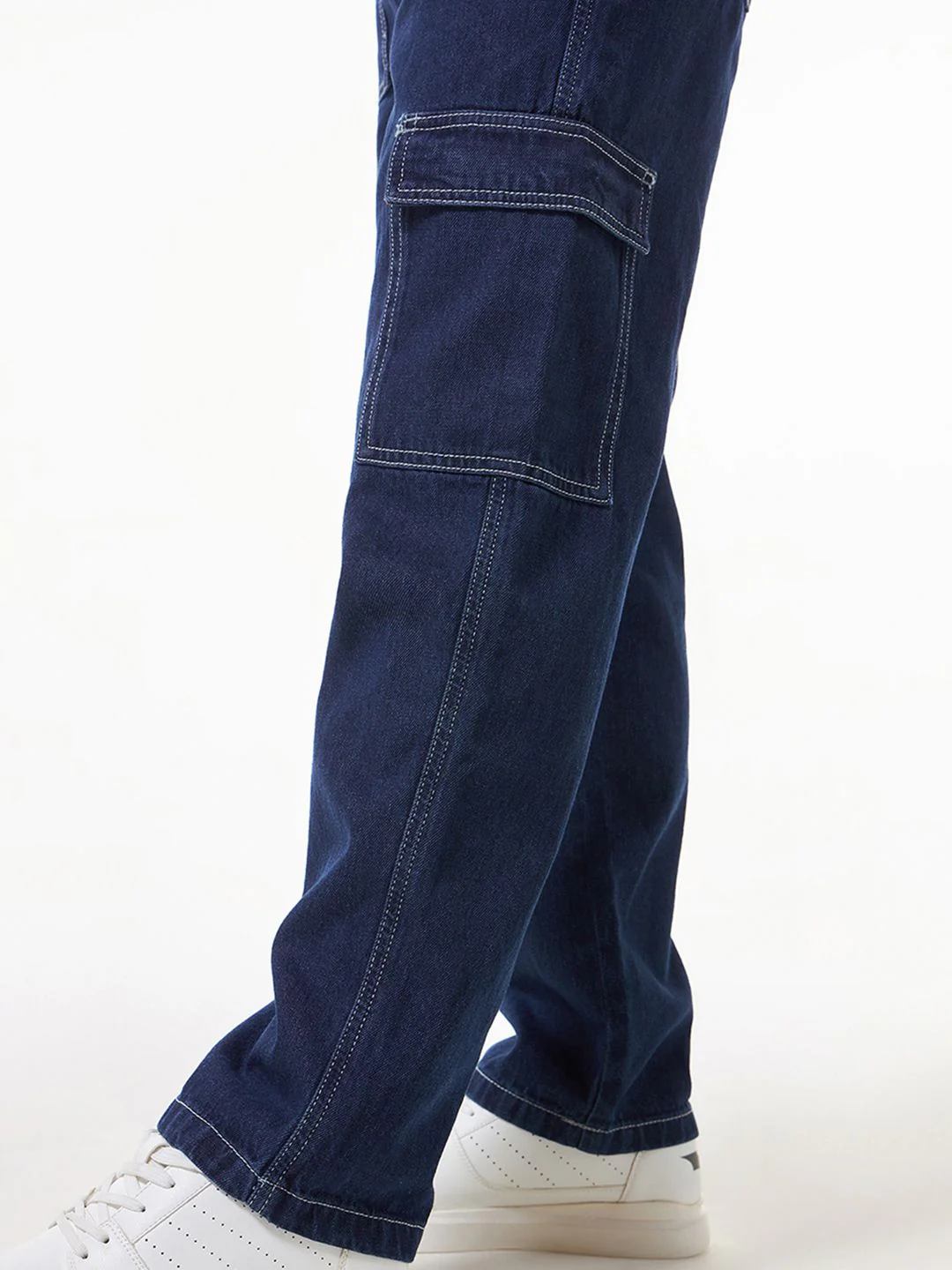 Bewakoof Men Pure Cotton Baggy Cargo Jeans - Image 6