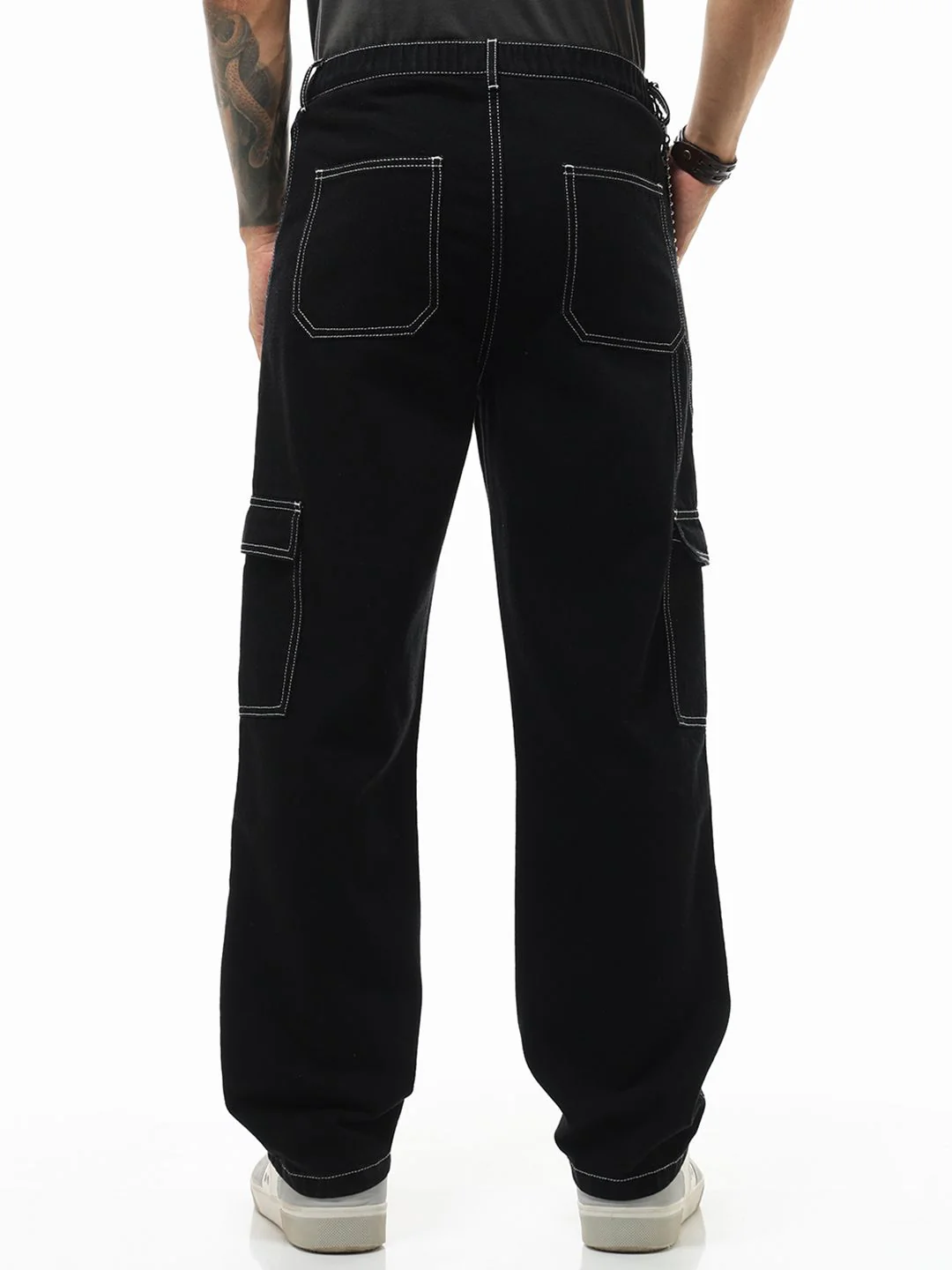Bewakoof Men Baggy Cargo Jeans - Image 5