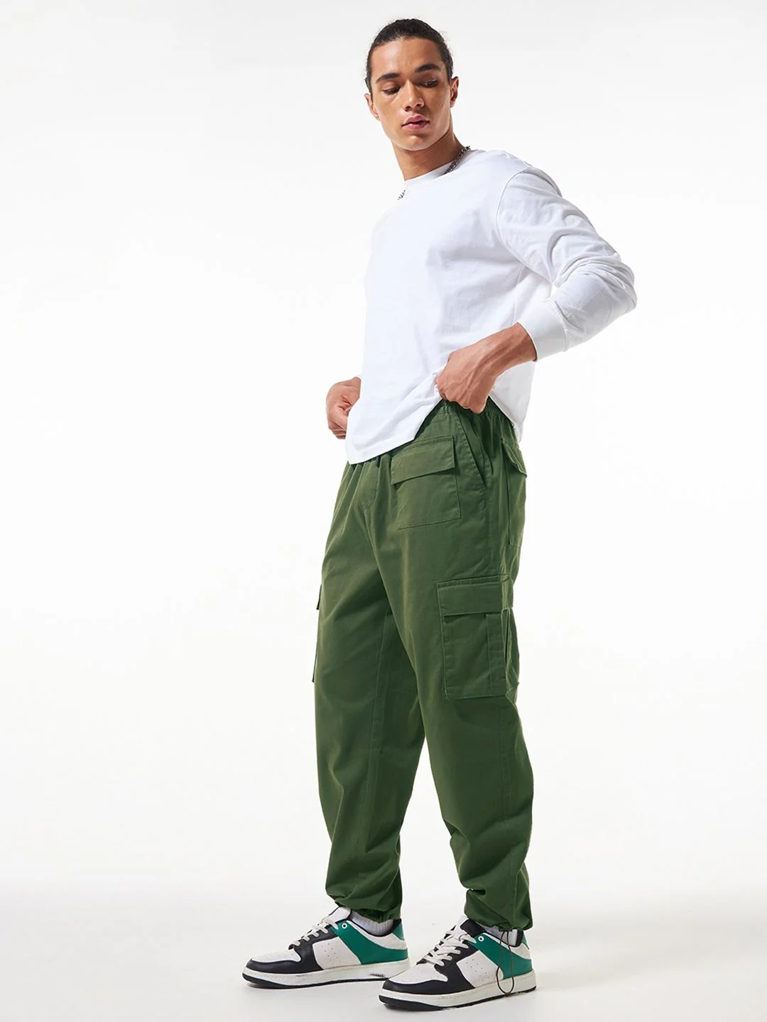 Bewakoof Men Baggy Oversized Cargo Parachute Pants - Image 5