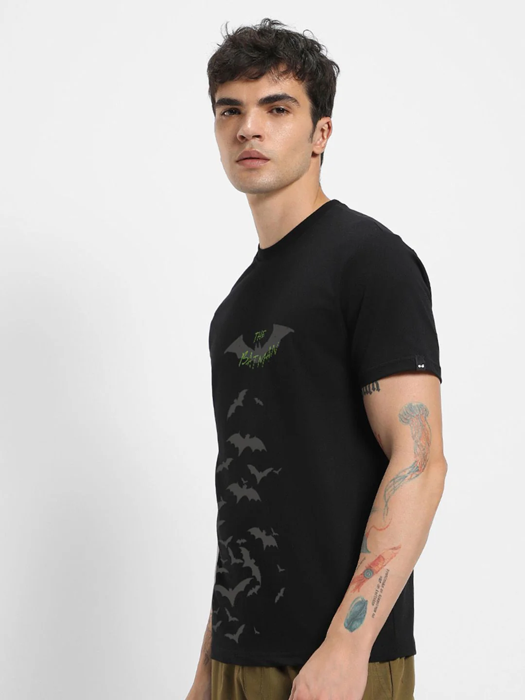 Bewakoof Men Black Batman Printed Pure Cotton T-shirt - Image 9
