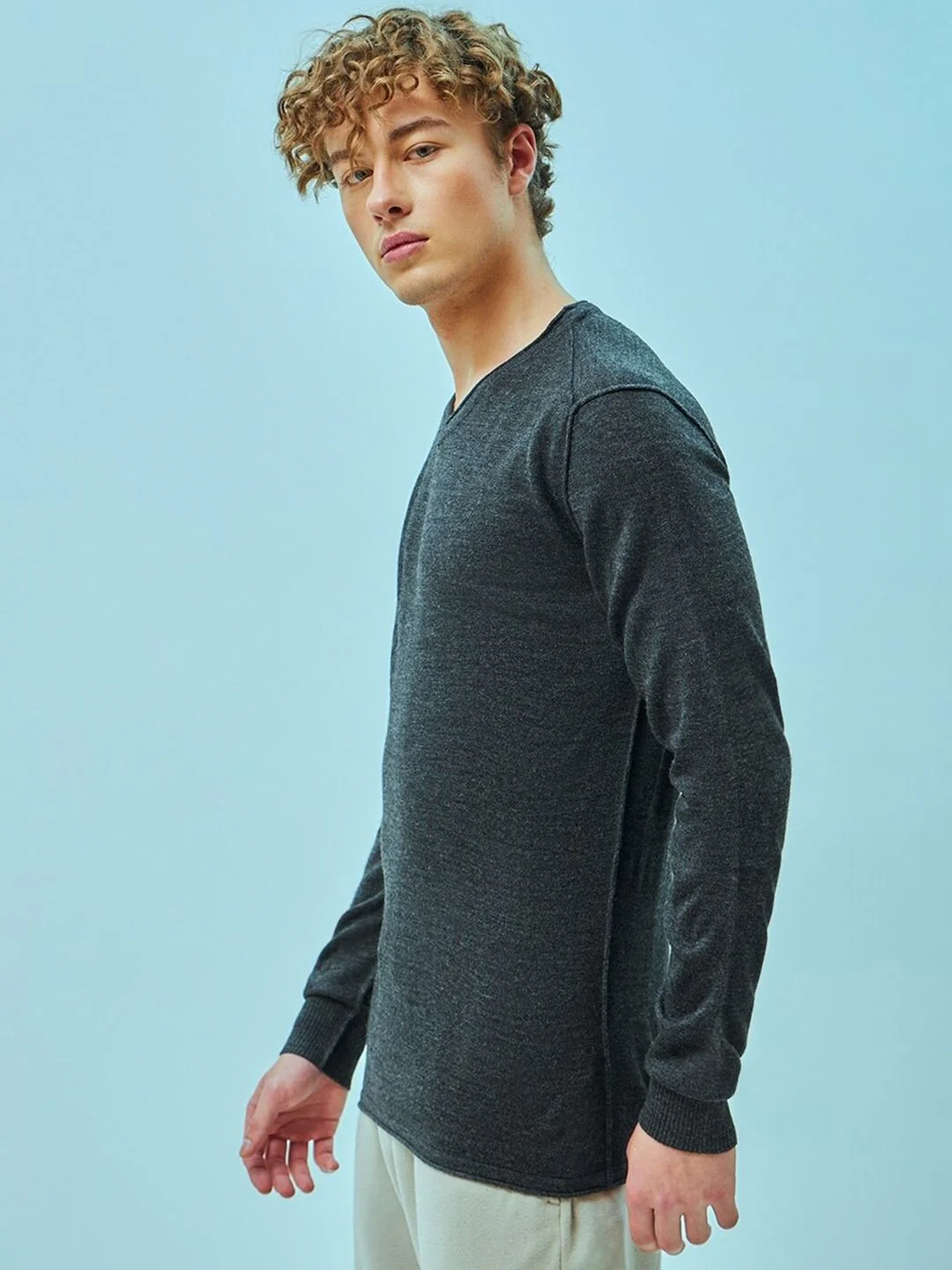 Bewakoof Men Flat Knit Sweater - Image 3