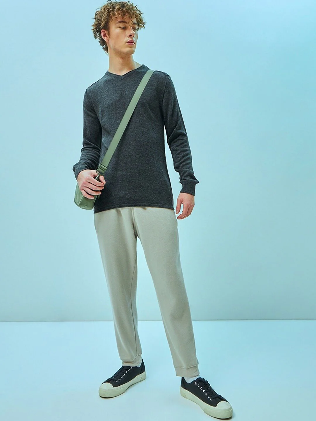 Bewakoof Men Flat Knit Sweater - Image 4