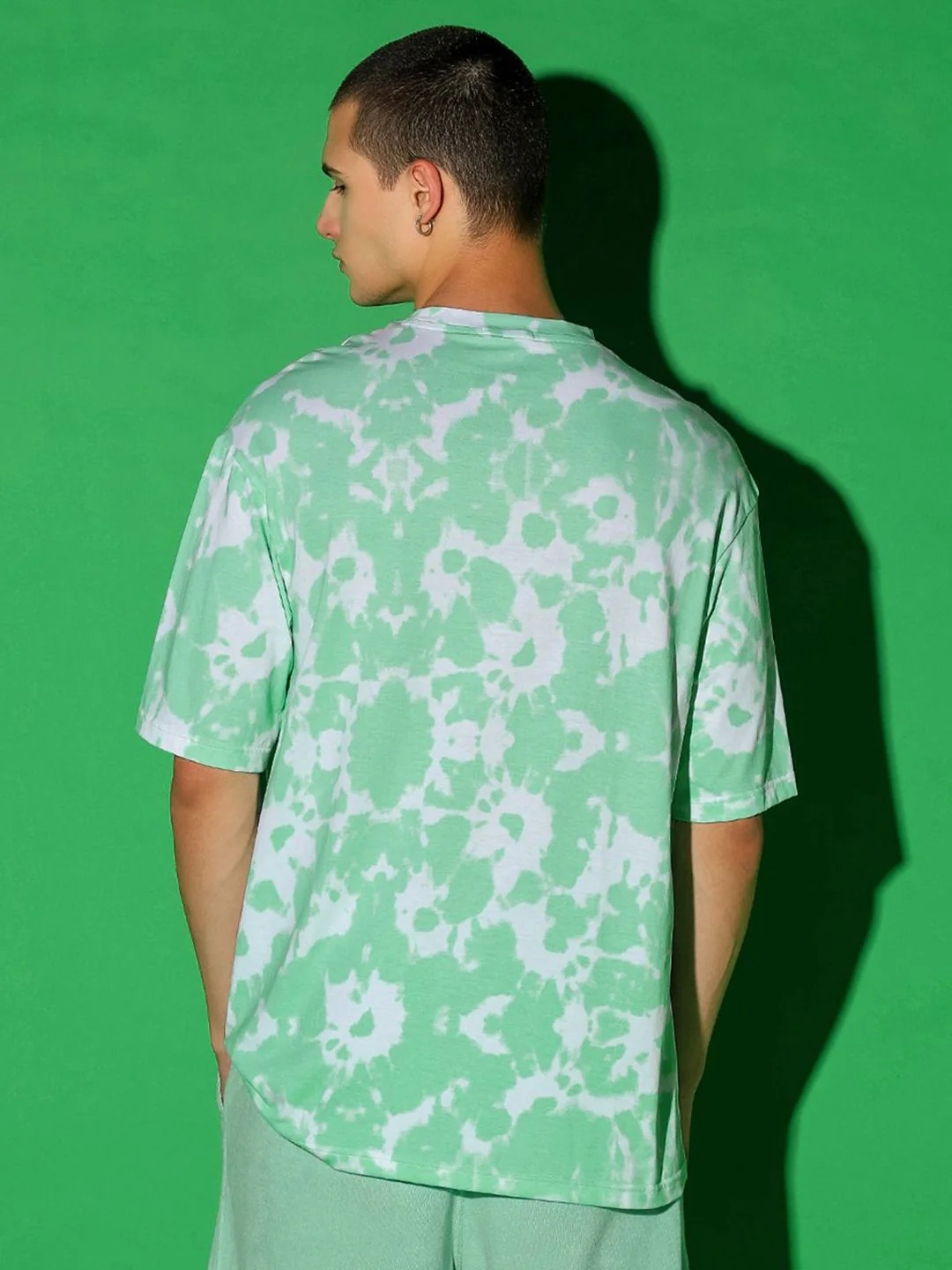 Bewakoof Men Graphic Printed Round Neck Pure Cotton Oversized T-shirt - Image 4