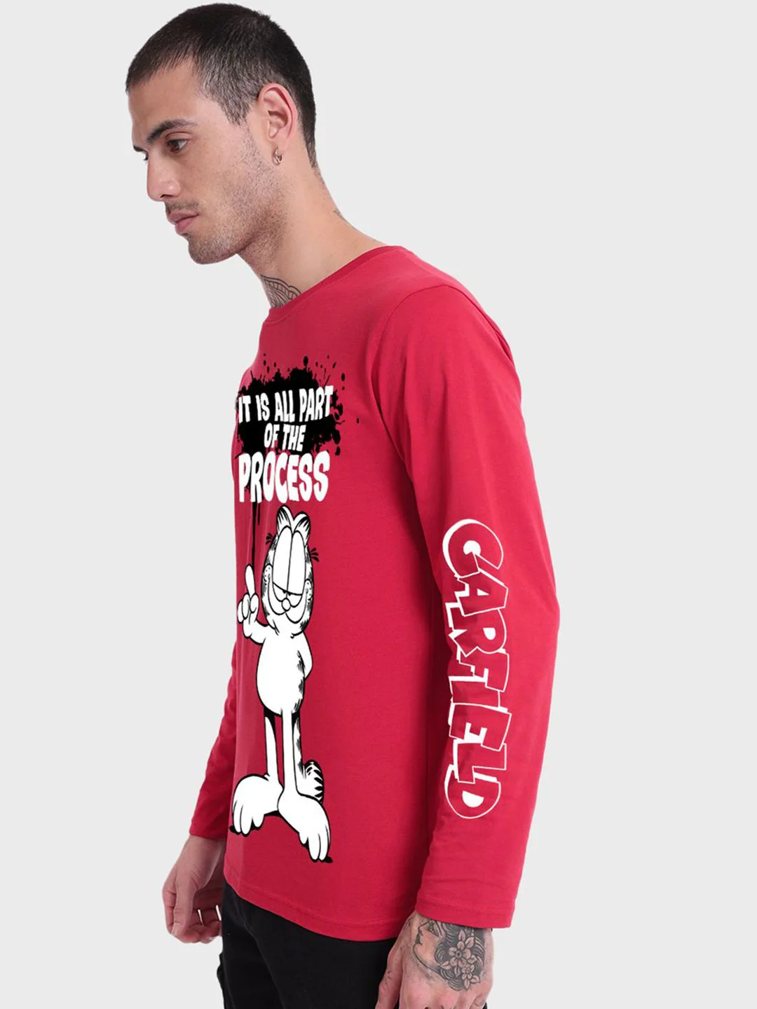 Bewakoof Men Garfield Comic Print Round Neck T-shirt - Image 9