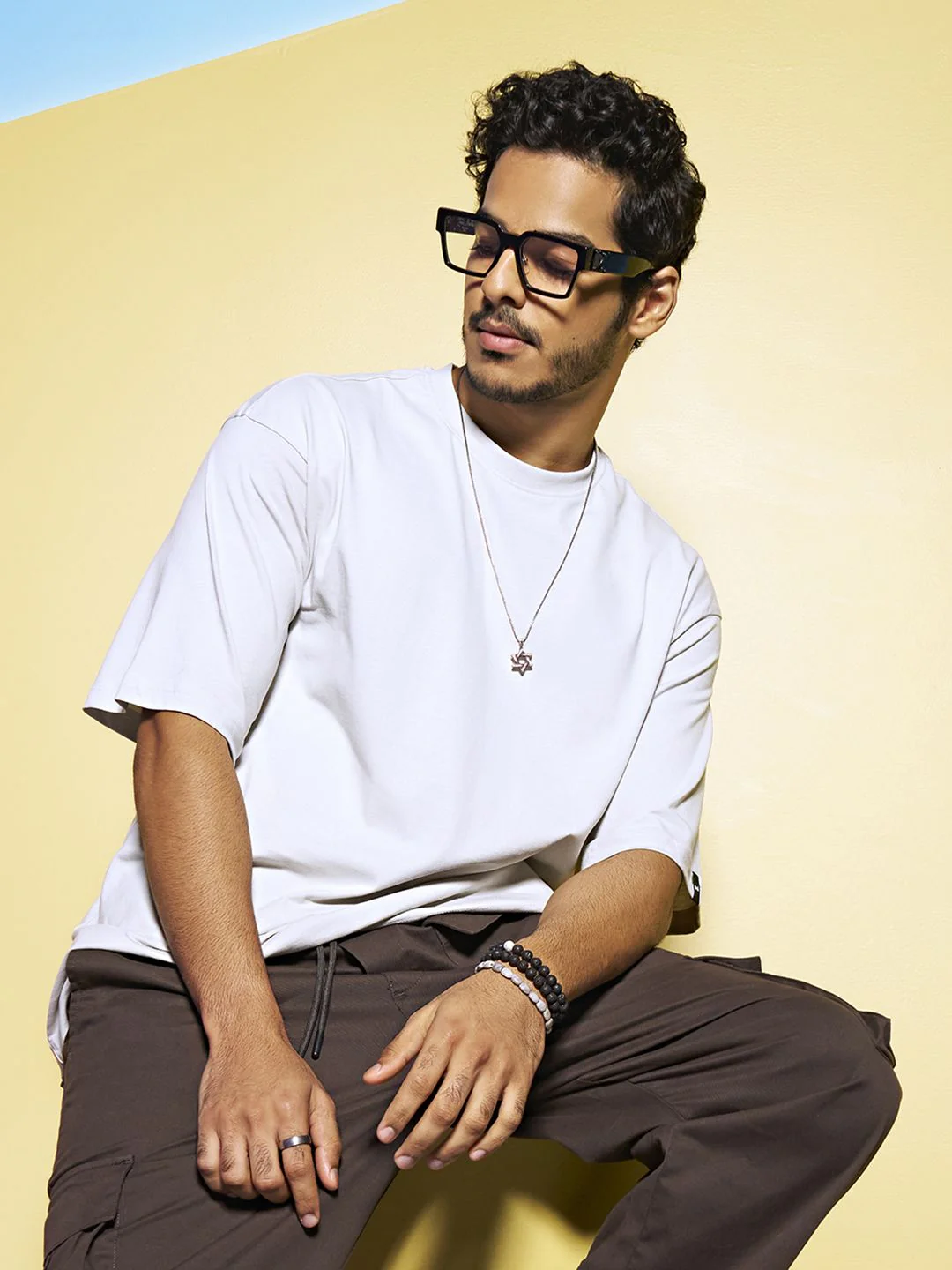 Bewakoof Men White Oversized T-shirt - Image 7