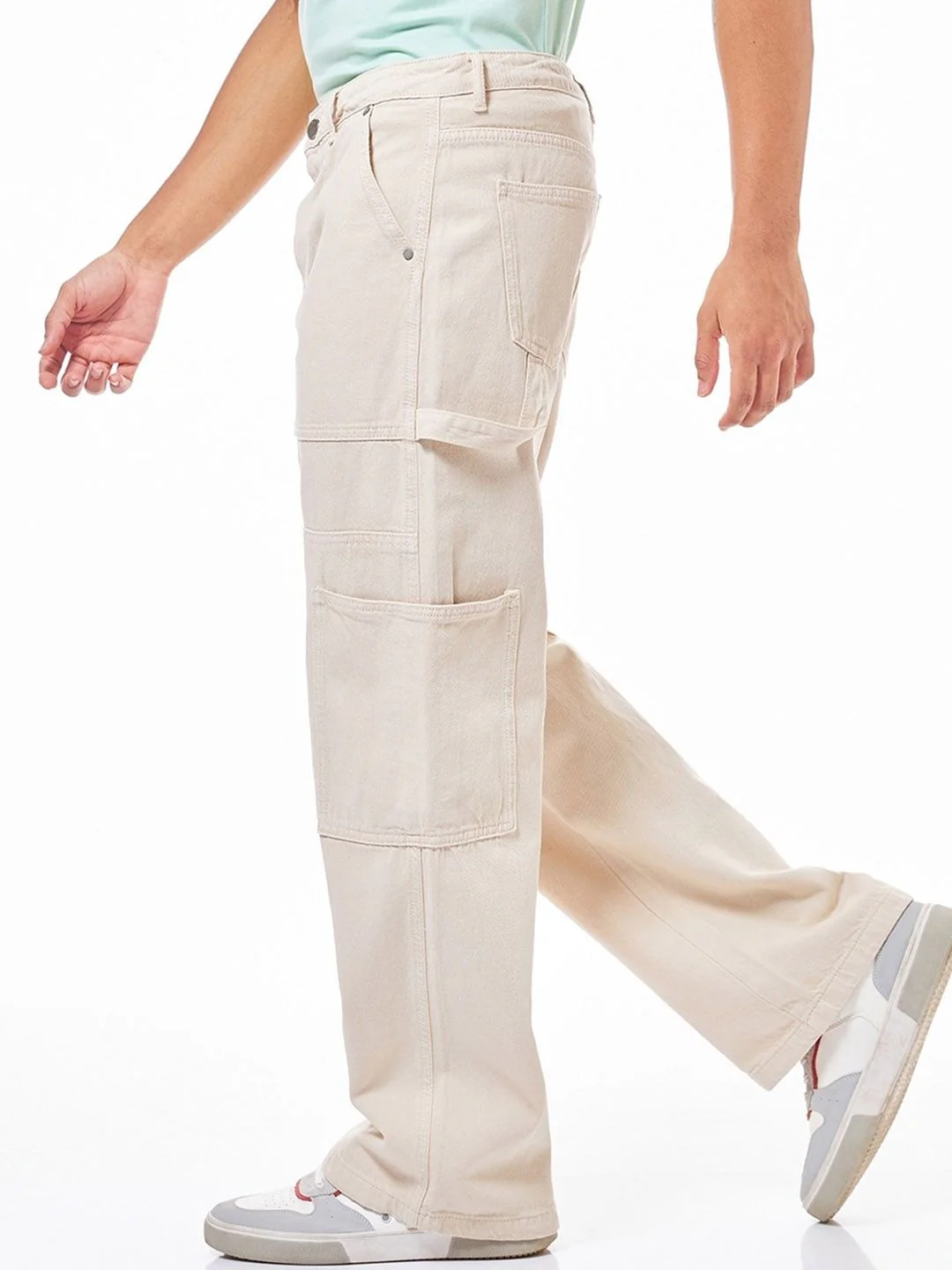 Bewakoof Men's Beige Baggy Cargo Carpenter Mid-Rise Jeans - Image 3