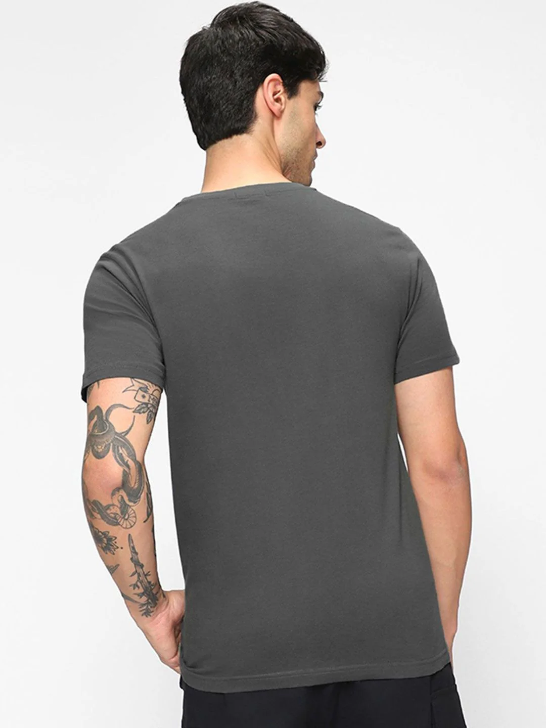 Bewakoof Pure Cotton Graphic Printed Round Neck T-shirt - Image 5