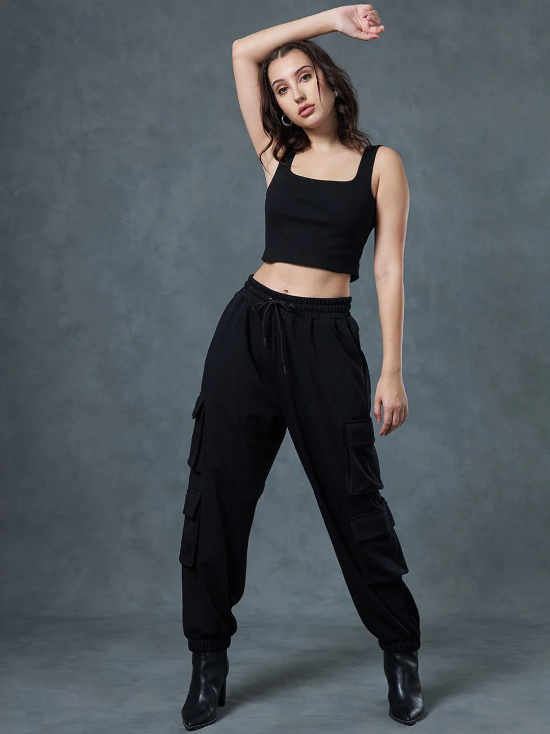 Bewakoof Square Neck Crop Top & Joggers - Image 2