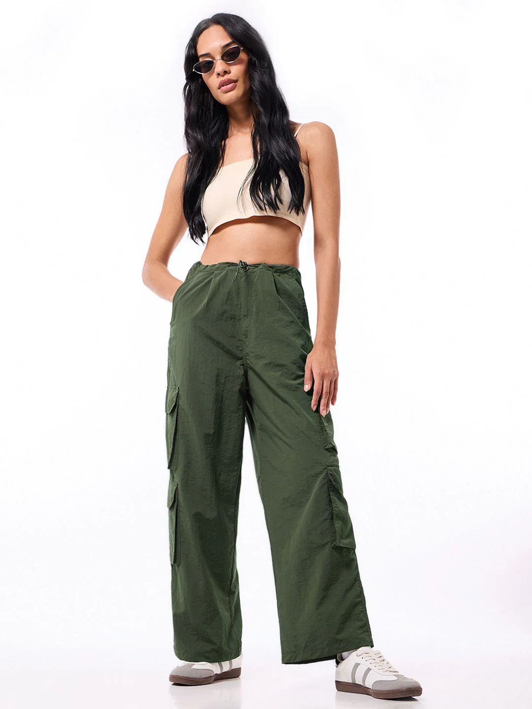 Bewakoof Women Baggy Loose Fit High-Rise Cargo Parachute Pants - Image 4