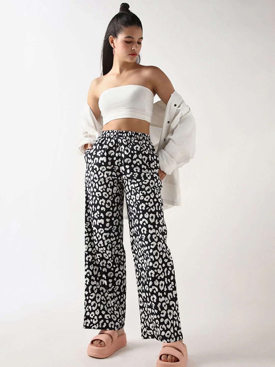 Bewakoof Women Black All Over Printed Wide Leg Pyjamas - Image 5