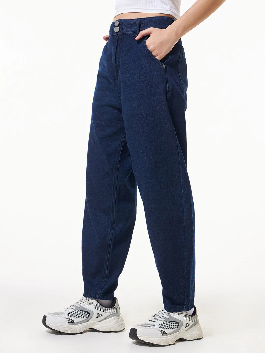 Bewakoof Women Tapered Fit High-Rise Cotton Jeans - Image 2