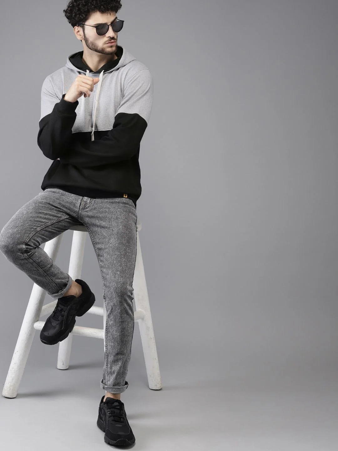 Campus Sutra Men Black & Grey Colourblocked Hooded Sweatshirt - Image 4