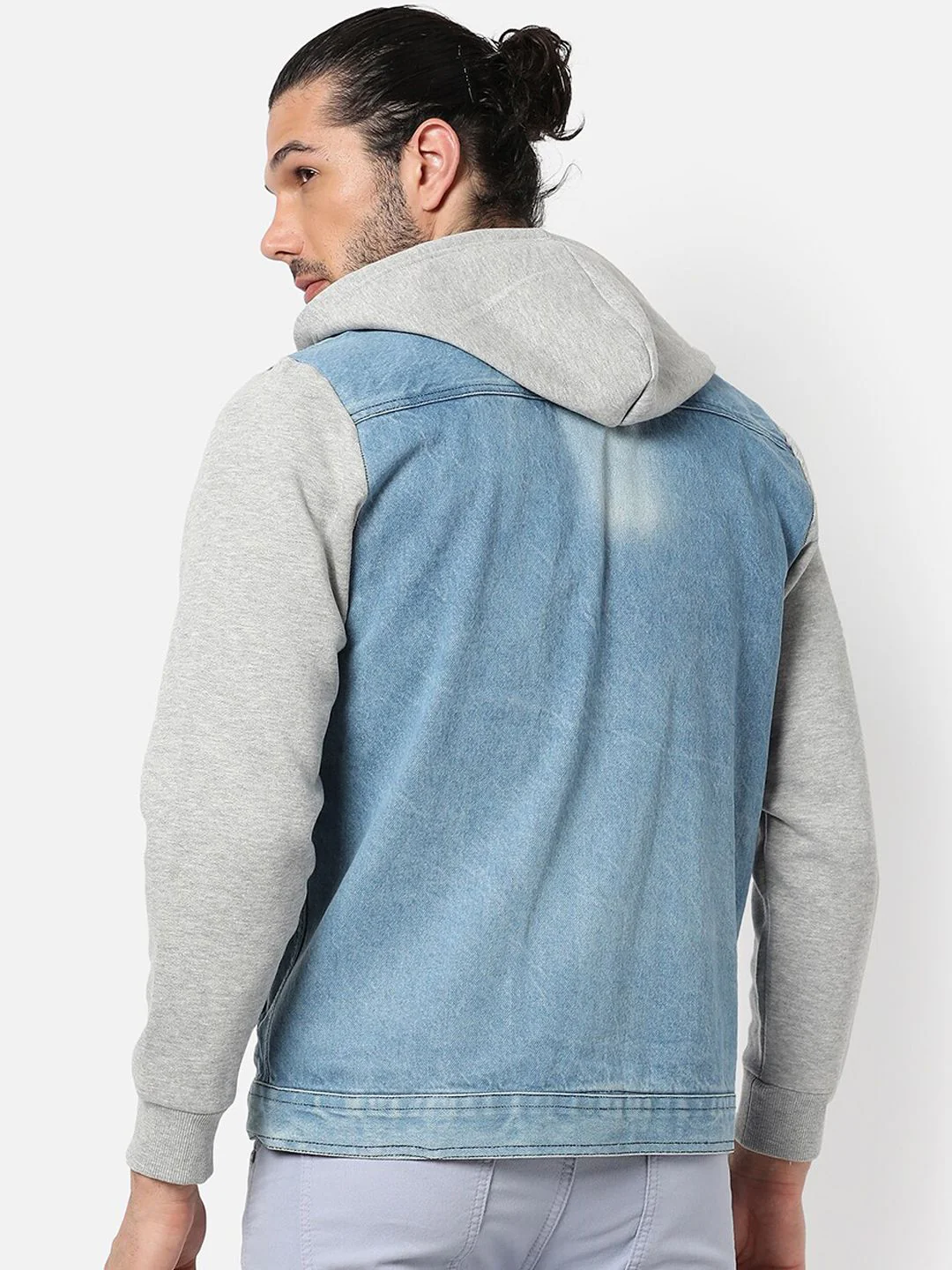 Campus Sutra Men Blue Grey Washed Colourblocked Windcheater Outdoor Denim Jacket - Image 5