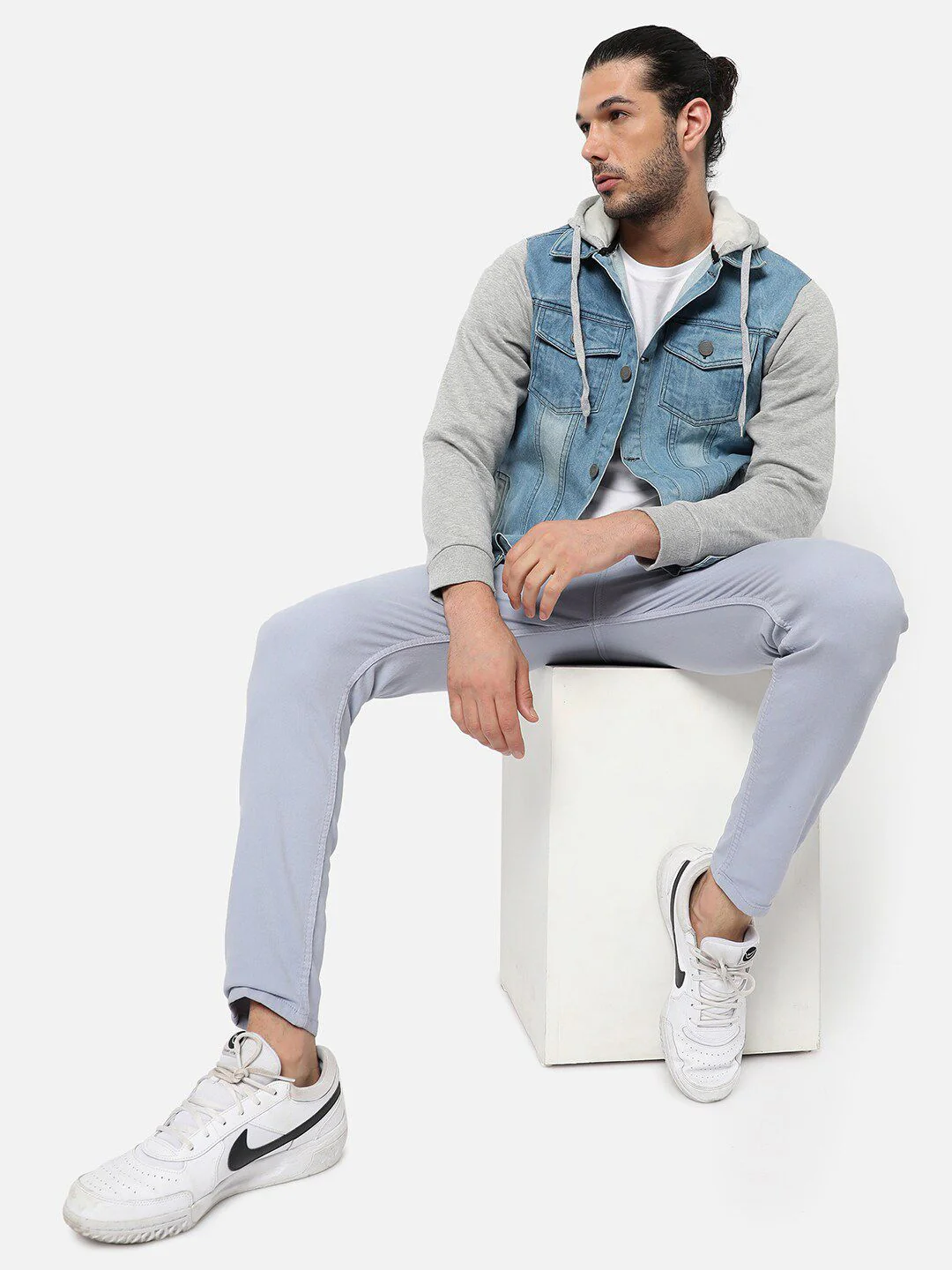 Campus Sutra Men Blue Grey Washed Colourblocked Windcheater Outdoor Denim Jacket - Image 6