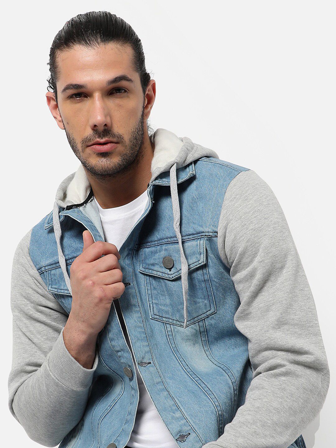 Campus Sutra Men Blue Grey Washed Colourblocked Windcheater Outdoor Denim Jacket - Image 7
