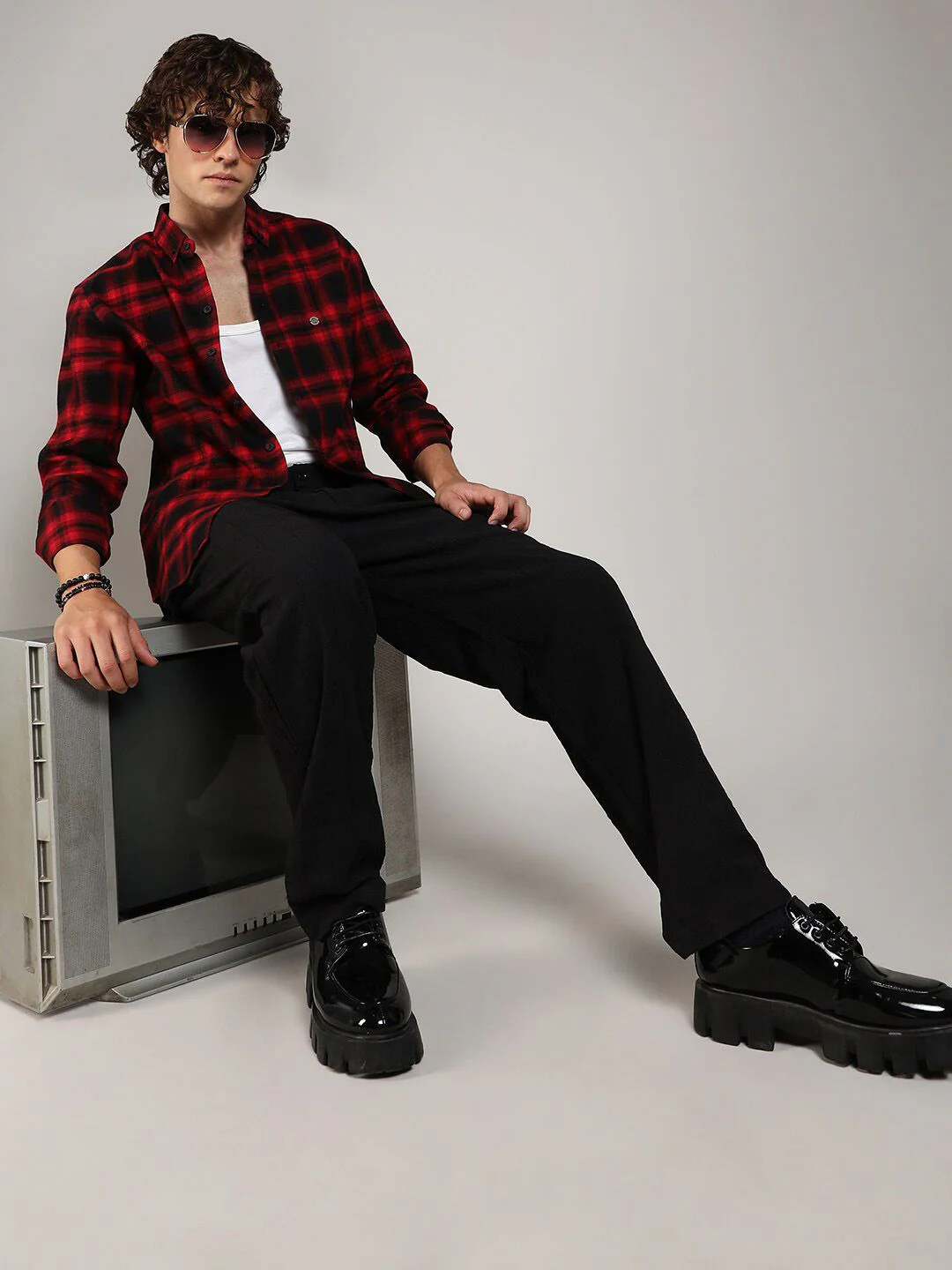Campus Sutra Men Classic Buffalo Checked Cotton Casual Shirt - Image 6