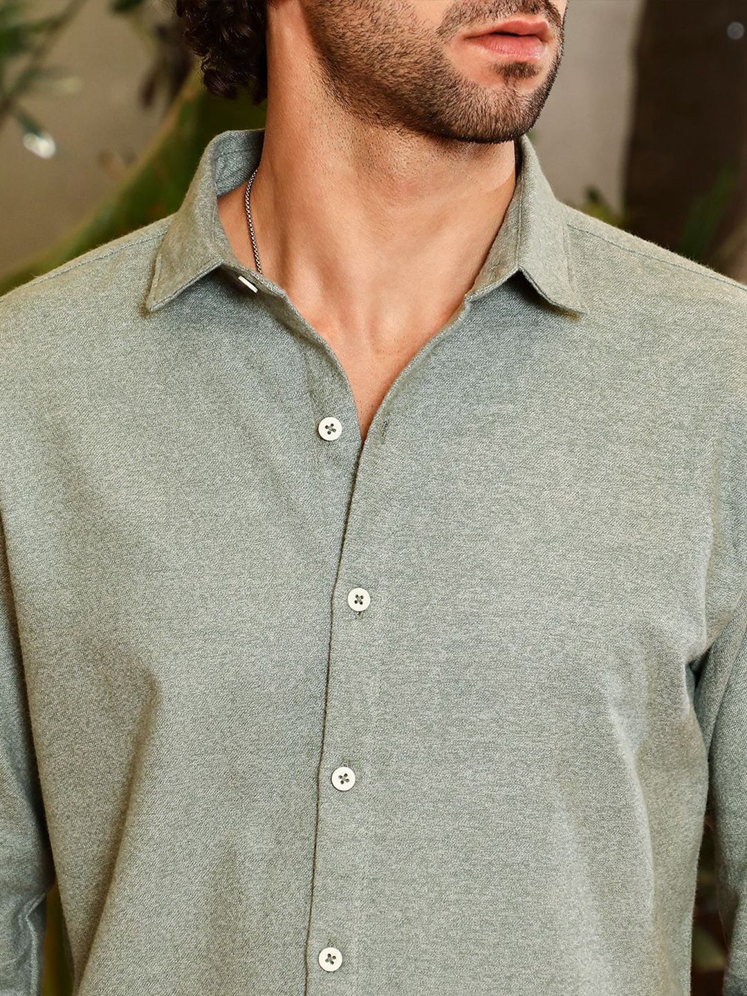 Campus Sutra Men Classic Fit Spread Collar Solid Cotton Casual Shirt - Image 2