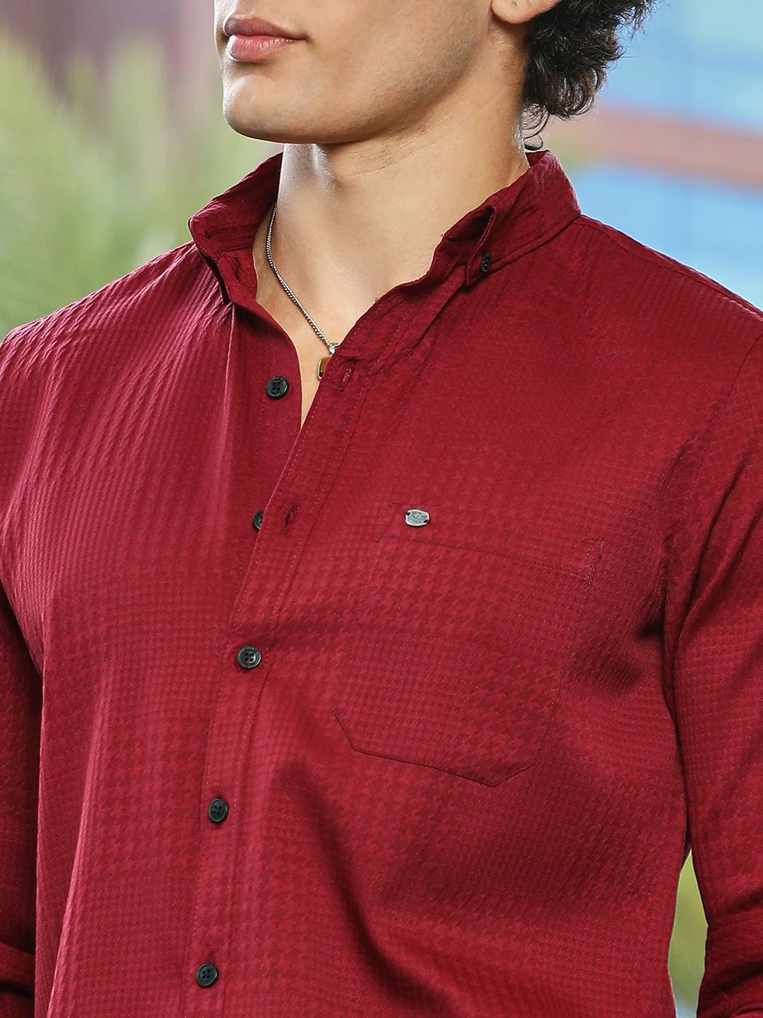 Campus Sutra Men Comfort Fit Spread Collar Textured Casual Shirt - Image 2
