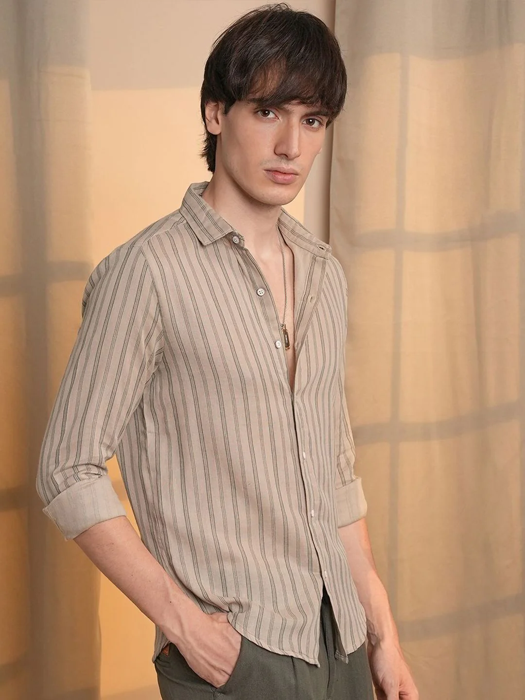 Campus Sutra Men Comfort Opaque Striped Casual Shirt - Image 3