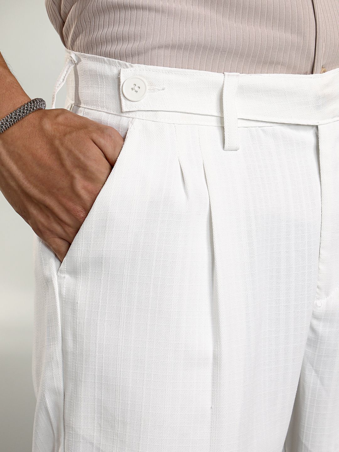 Campus Sutra Men Comfort Pleated Trousers - Image 7