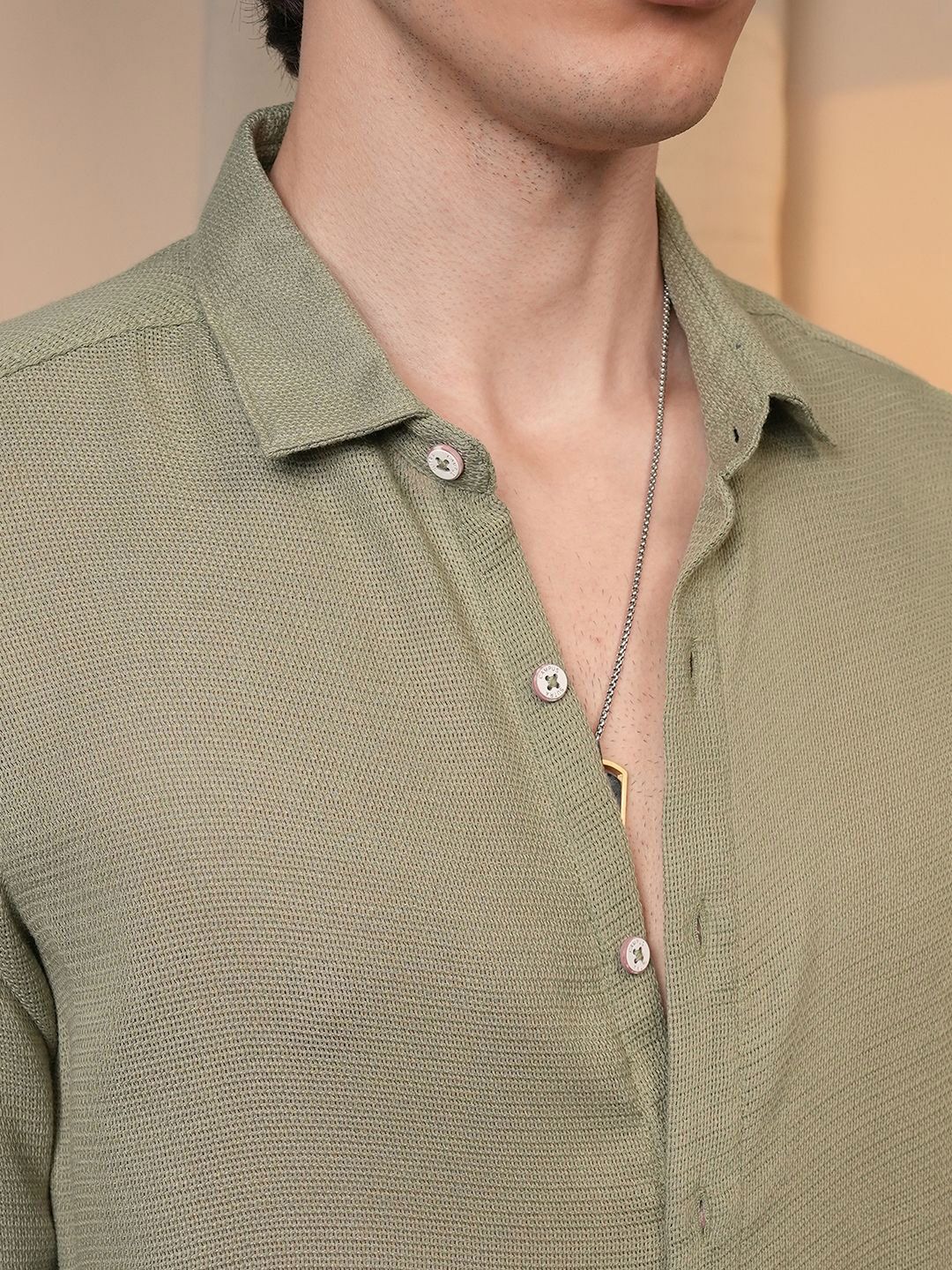 Campus Sutra Men Comfort Textured Opaque Casual Shirt - Image 2