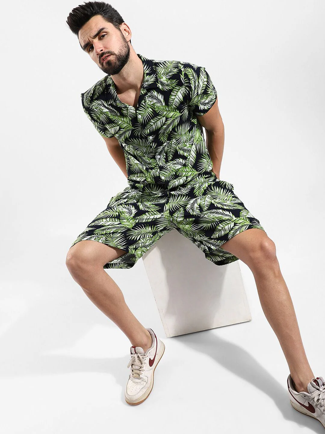 Campus Sutra Men Green & Black Printed Co-Ords - Image 6