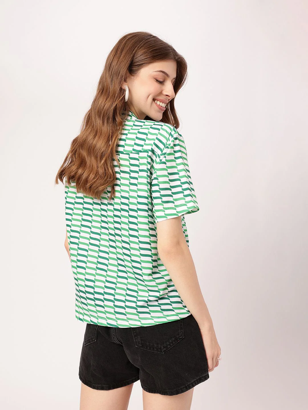 Chill In Geometric Vacanza Style Printed Relaxed Fit Shirt - Image 6