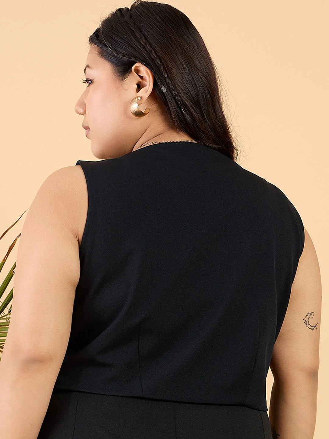 CURVY STREET Plus Size Black V-Neck Waistcoat - Image 5