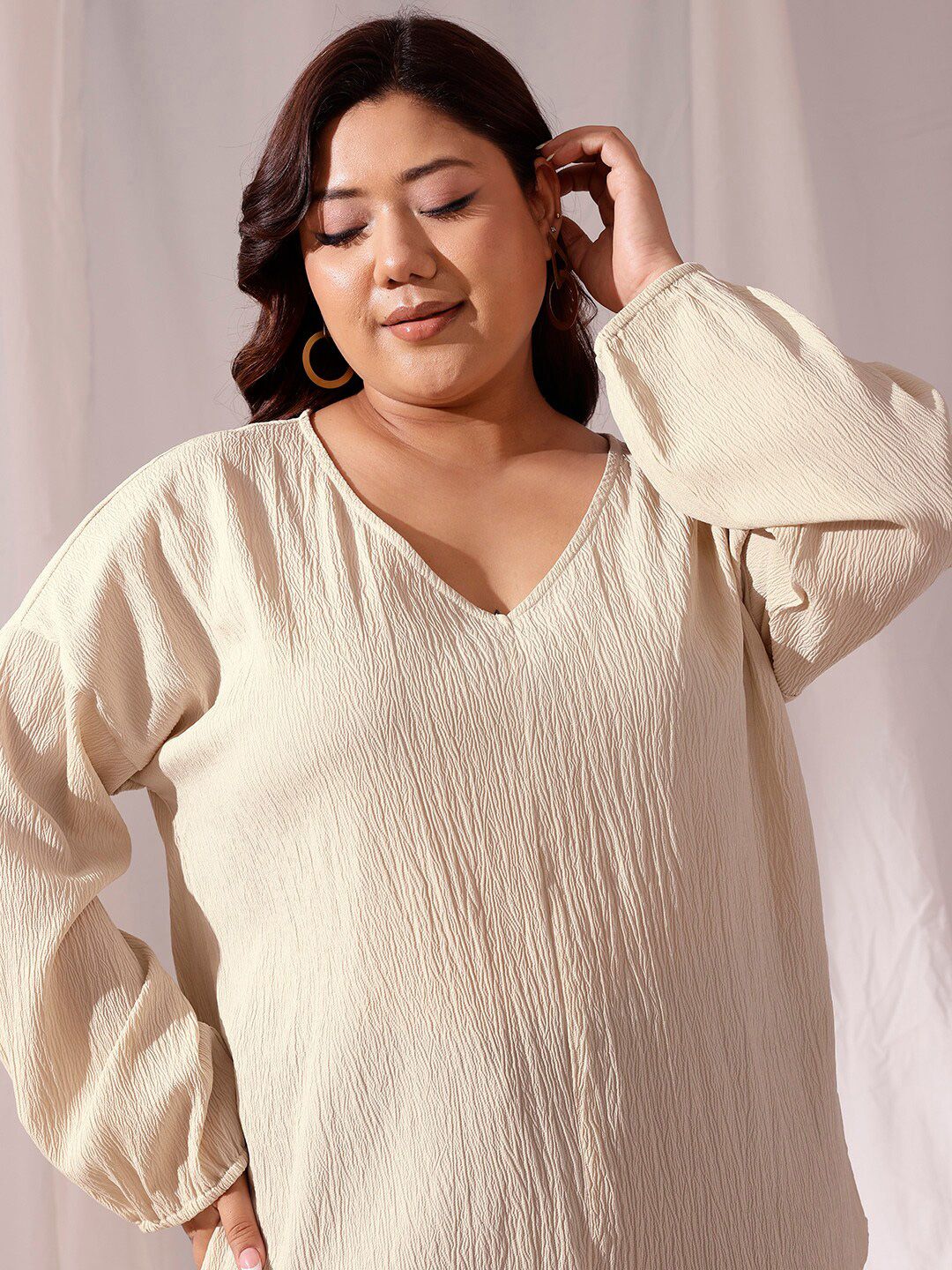 CURVY STREET Self Design V-Neck Drop-shoulder Sleeves Regular Top - Image 3