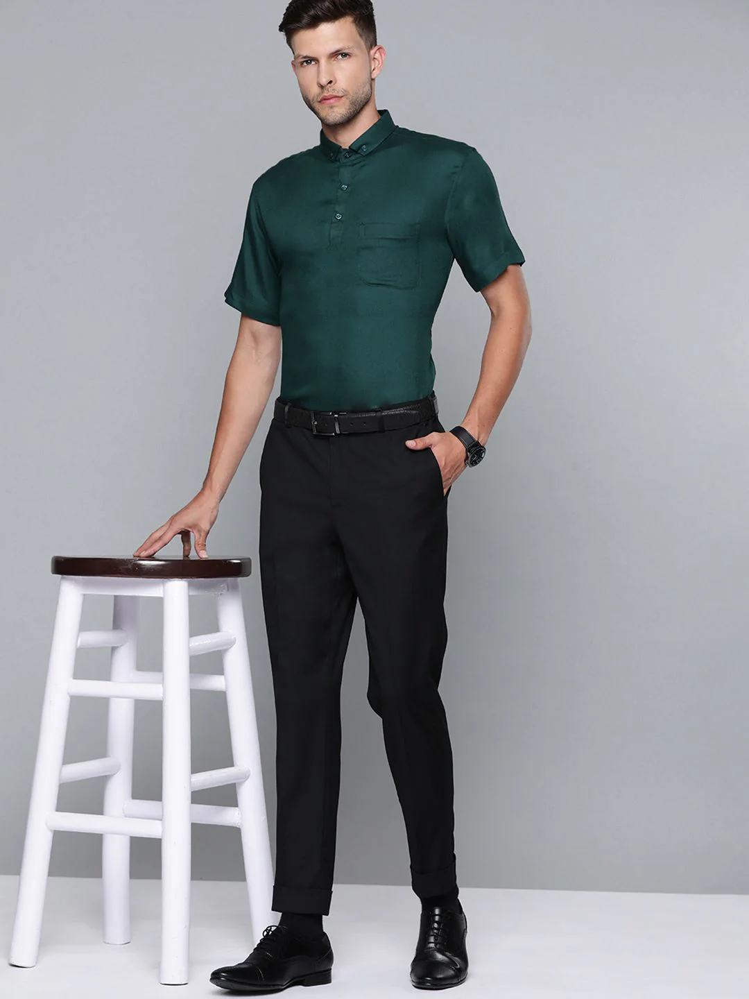 DENNISON Men Green Smart Slim Fit Polo Shirt - Image 4