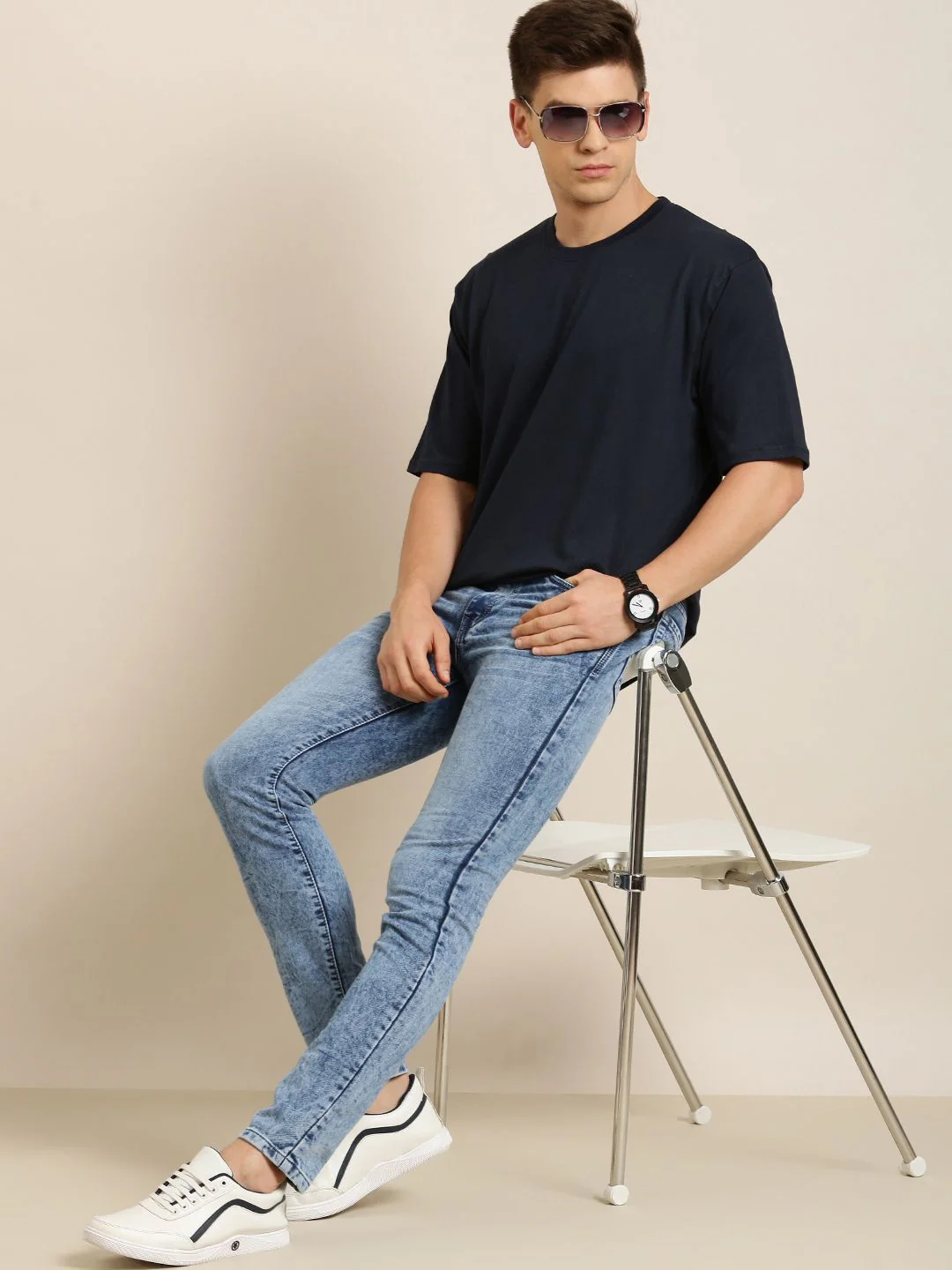 Difference of Opinion Men Navy Blue Pure Cotton Drop-Shoulder Oversized Fit T-shirt - Image 4
