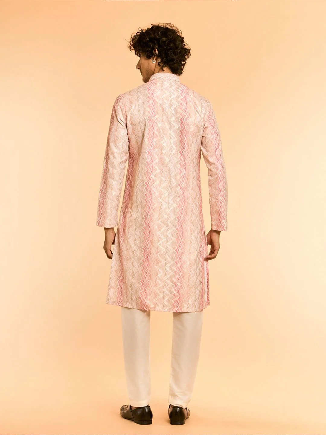 Diwas by Manyavar Geometric Printed Sequinned Mandarin Collar Cotton Straight Kurta - Image 5