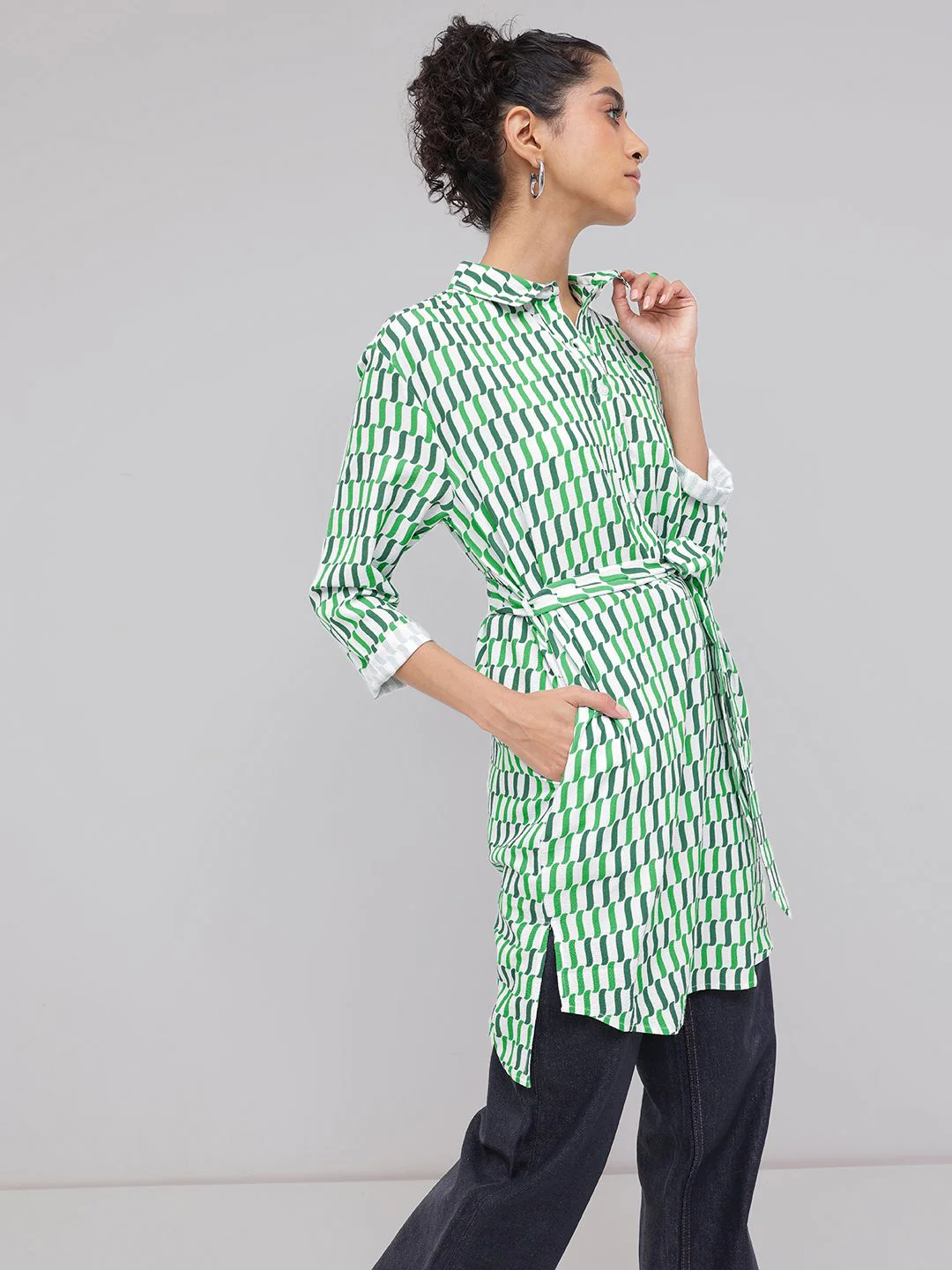 DressBerry Artistic Flair Printed Shirt Style Longline Top - Image 3