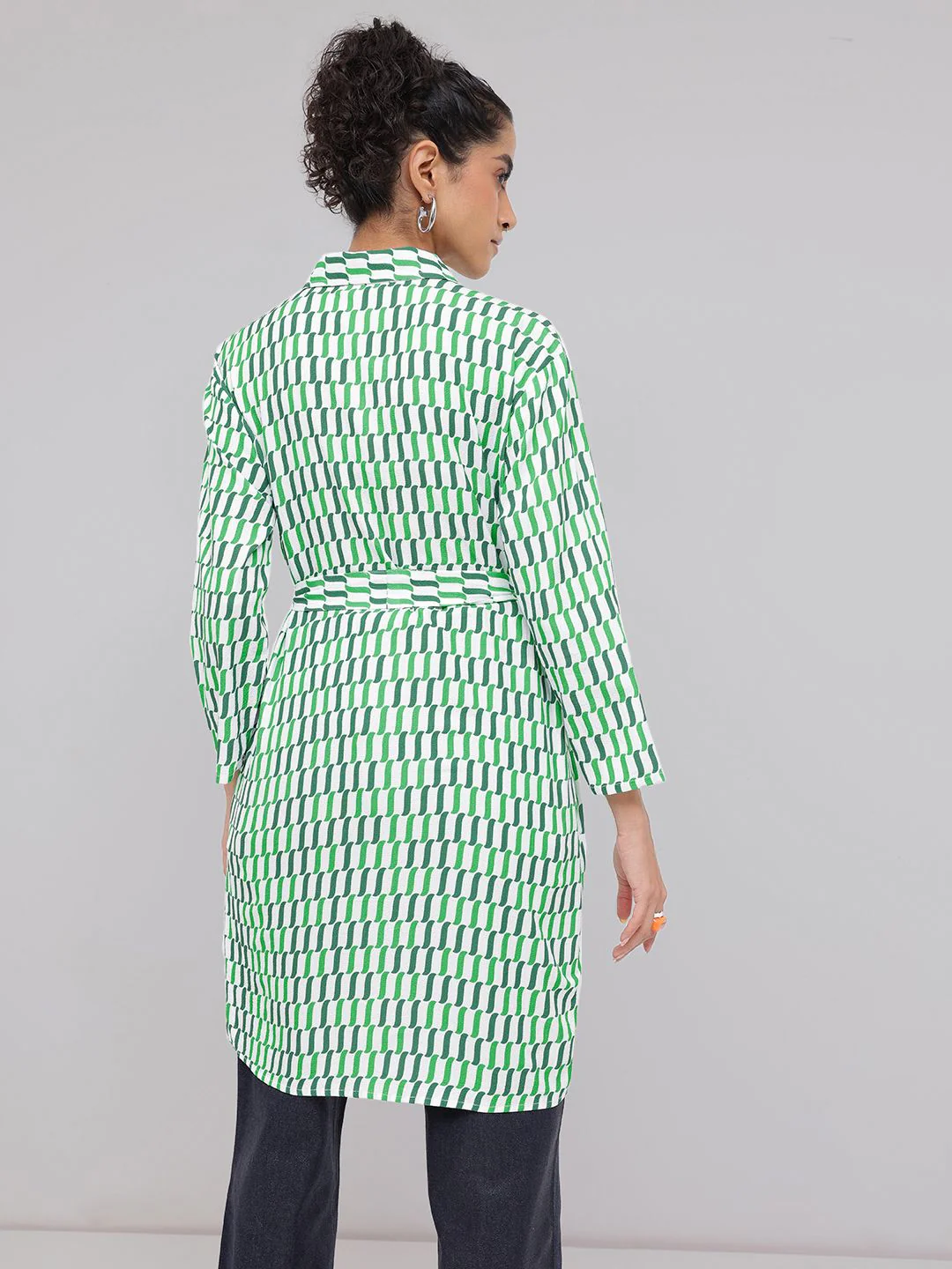 DressBerry Artistic Flair Printed Shirt Style Longline Top - Image 5