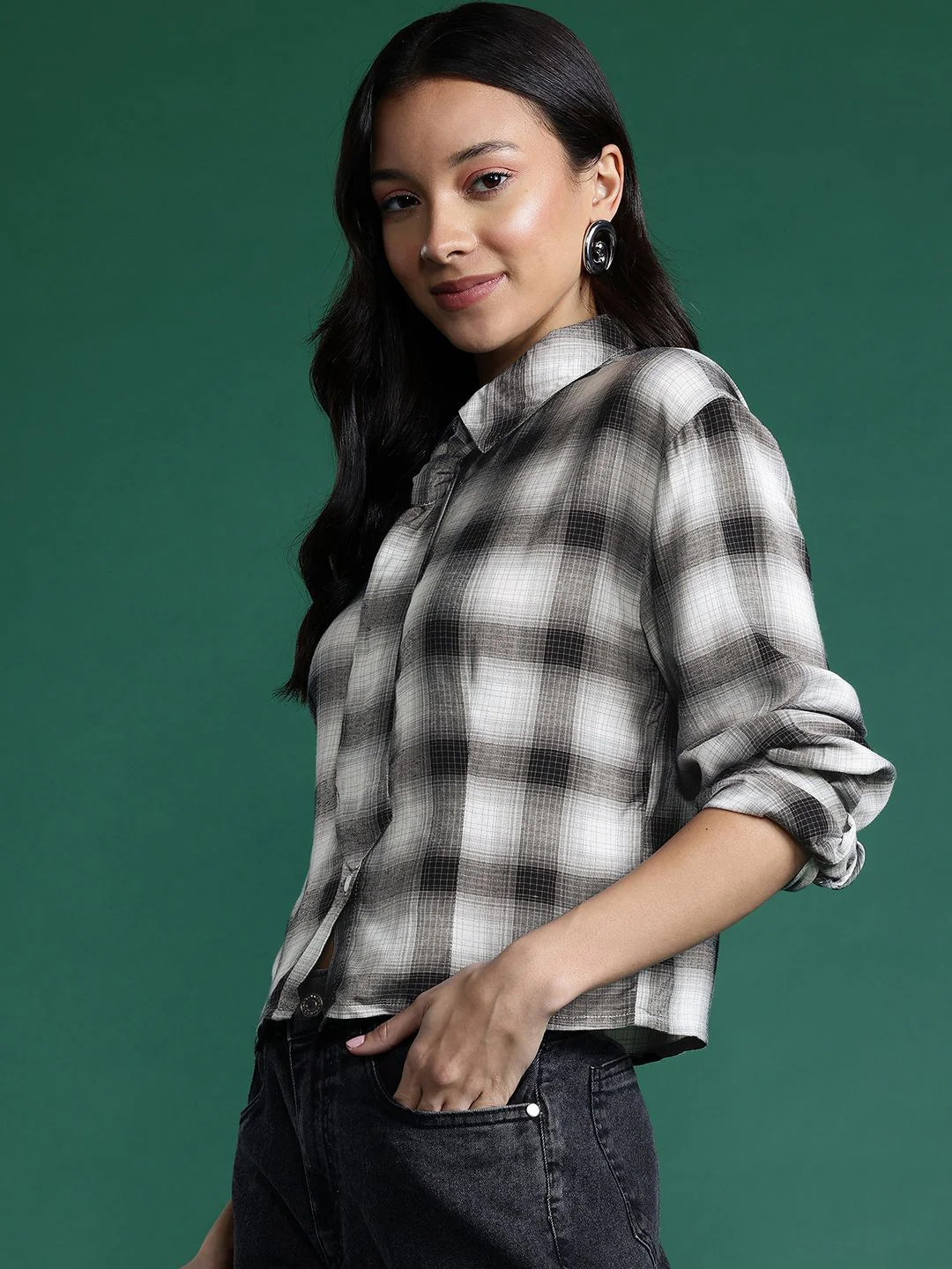 DressBerry Checked Casual Shirt with Tie - Image 5