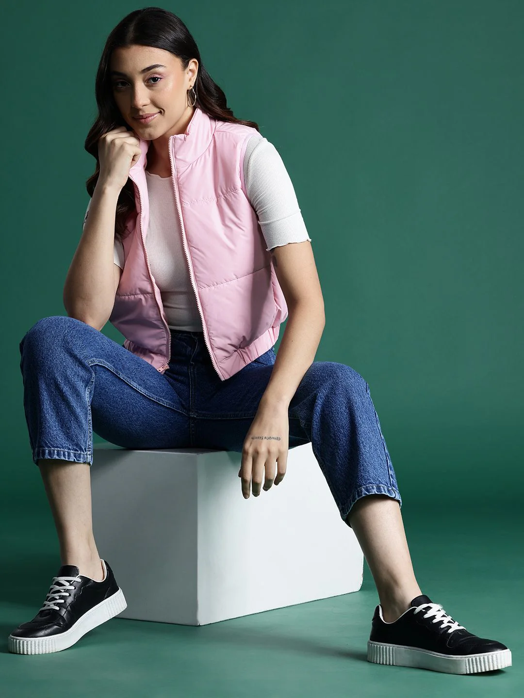 DressBerry Cropped Padded Jacket - Image 4
