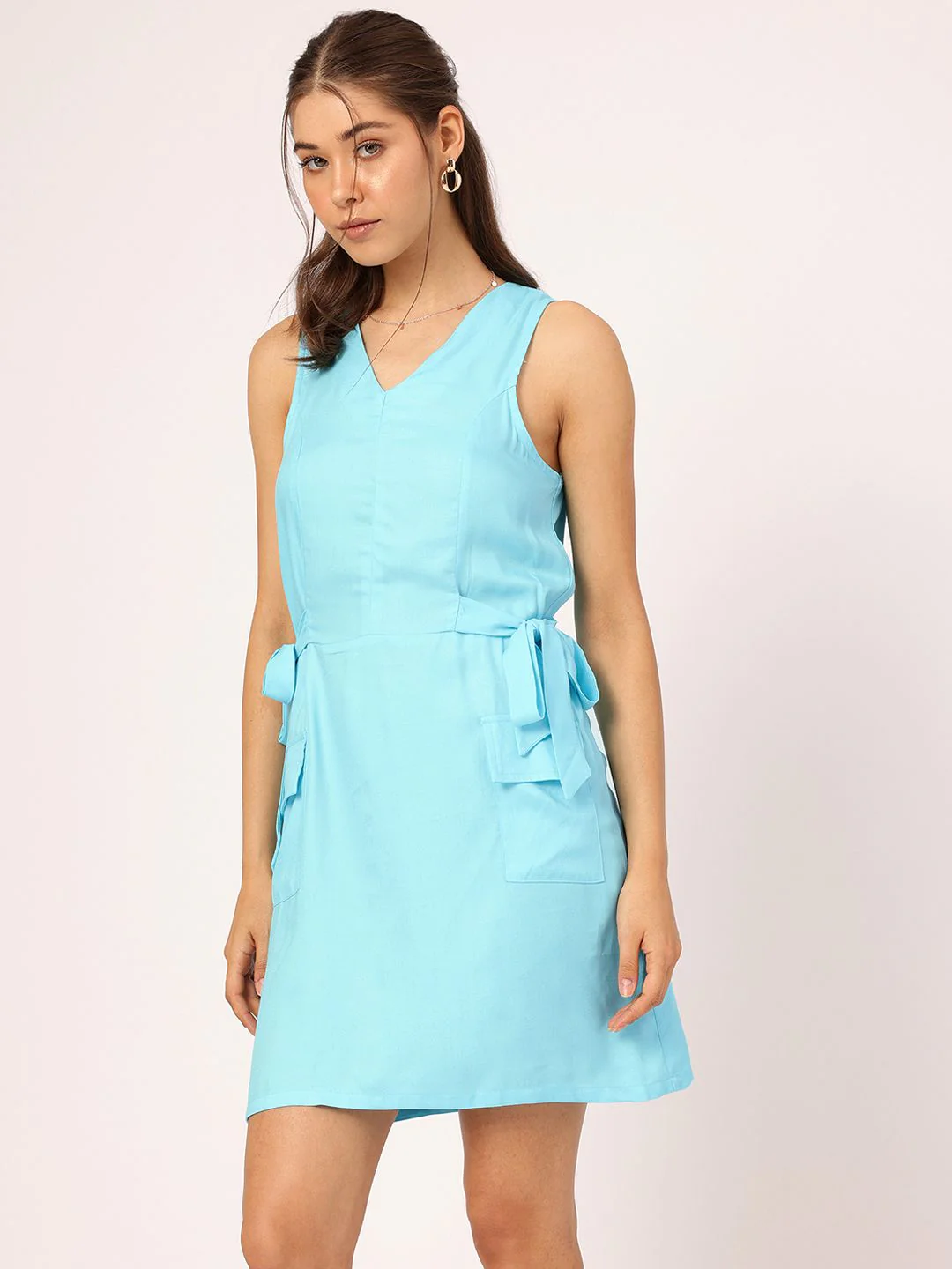 DressBerry Edgy Chic Pocket Detail Sleeveless Sheath Dress - Image 4