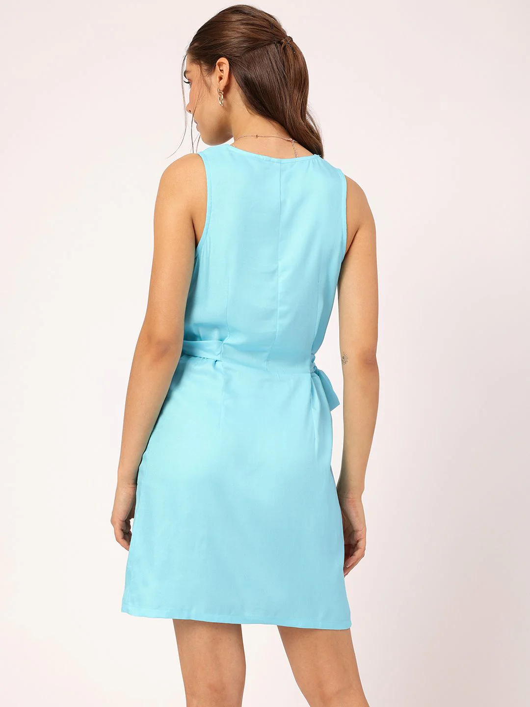 DressBerry Edgy Chic Pocket Detail Sleeveless Sheath Dress - Image 6