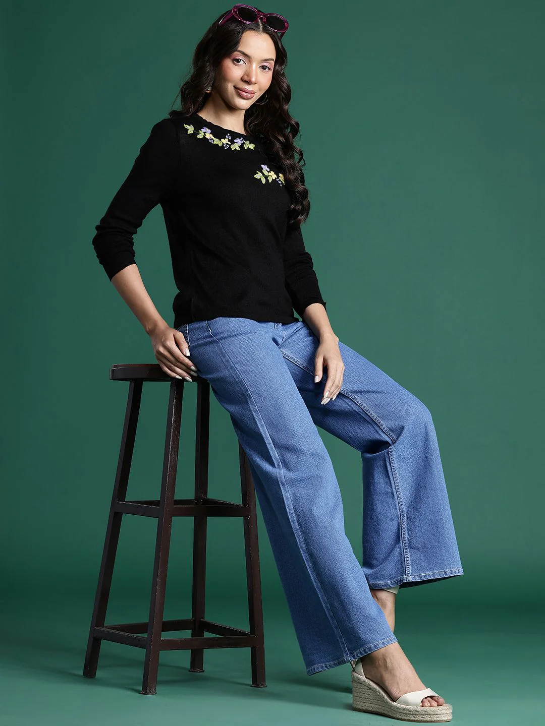 DressBerry Embroidered Floral Pullover - Image 4