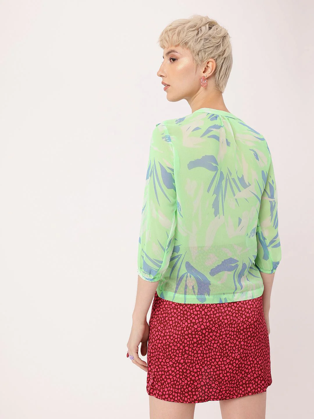 DressBerry Femi Cute Ruffle Delight Printed Perfection Top - Image 4