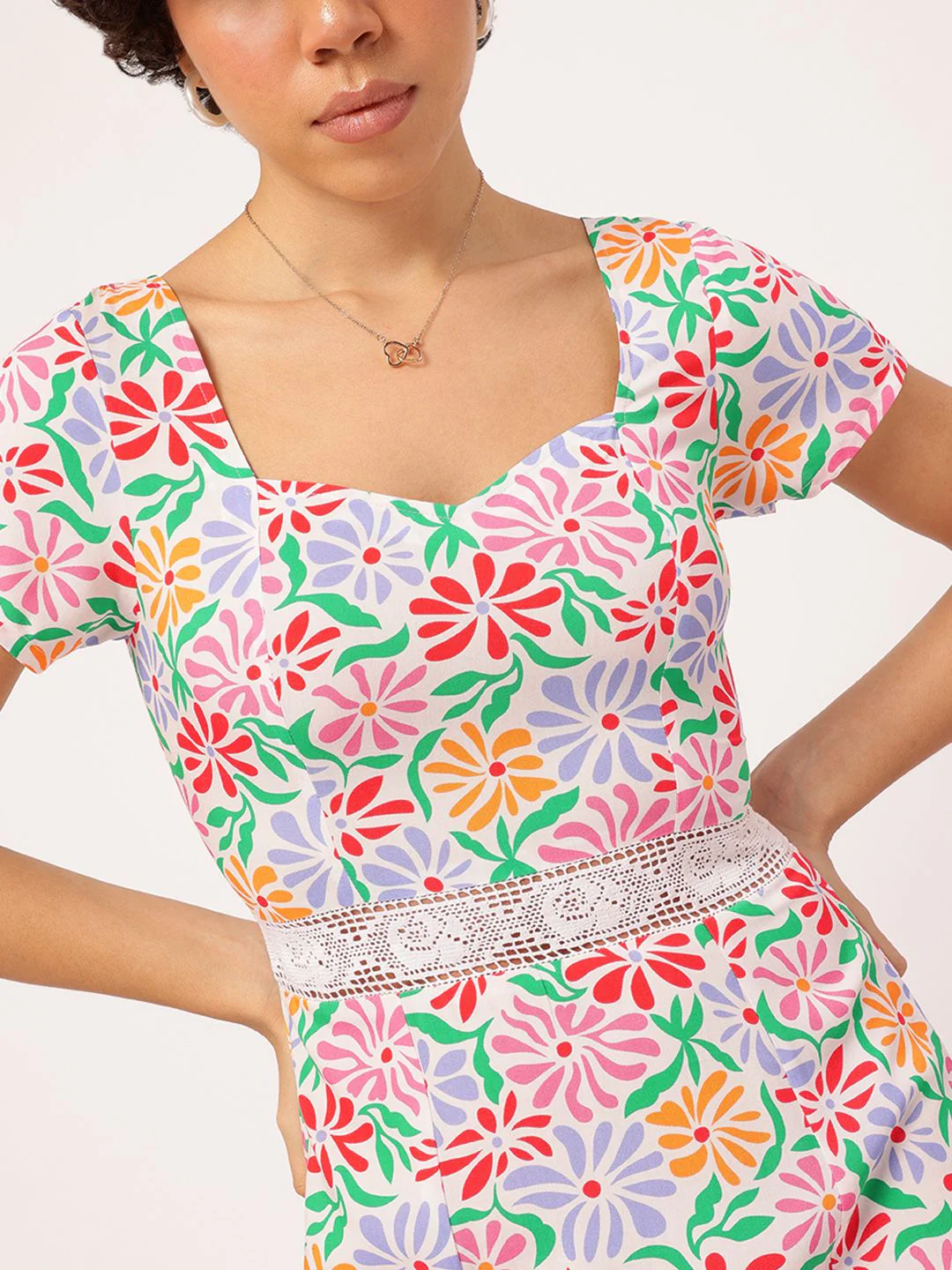 DressBerry Garden Party Tee Floral Print Sweetheart Neck Mini Sheath Dress - Image 3