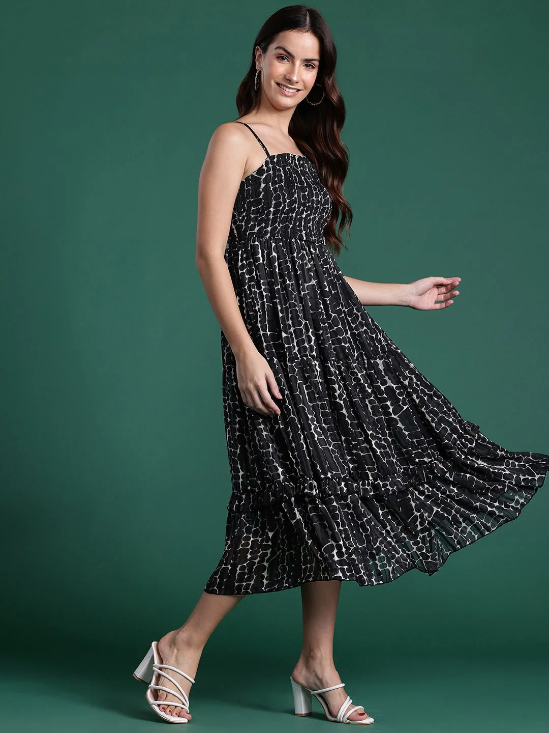 DressBerry Printed Tiered A-Line Midi Dress - Image 3